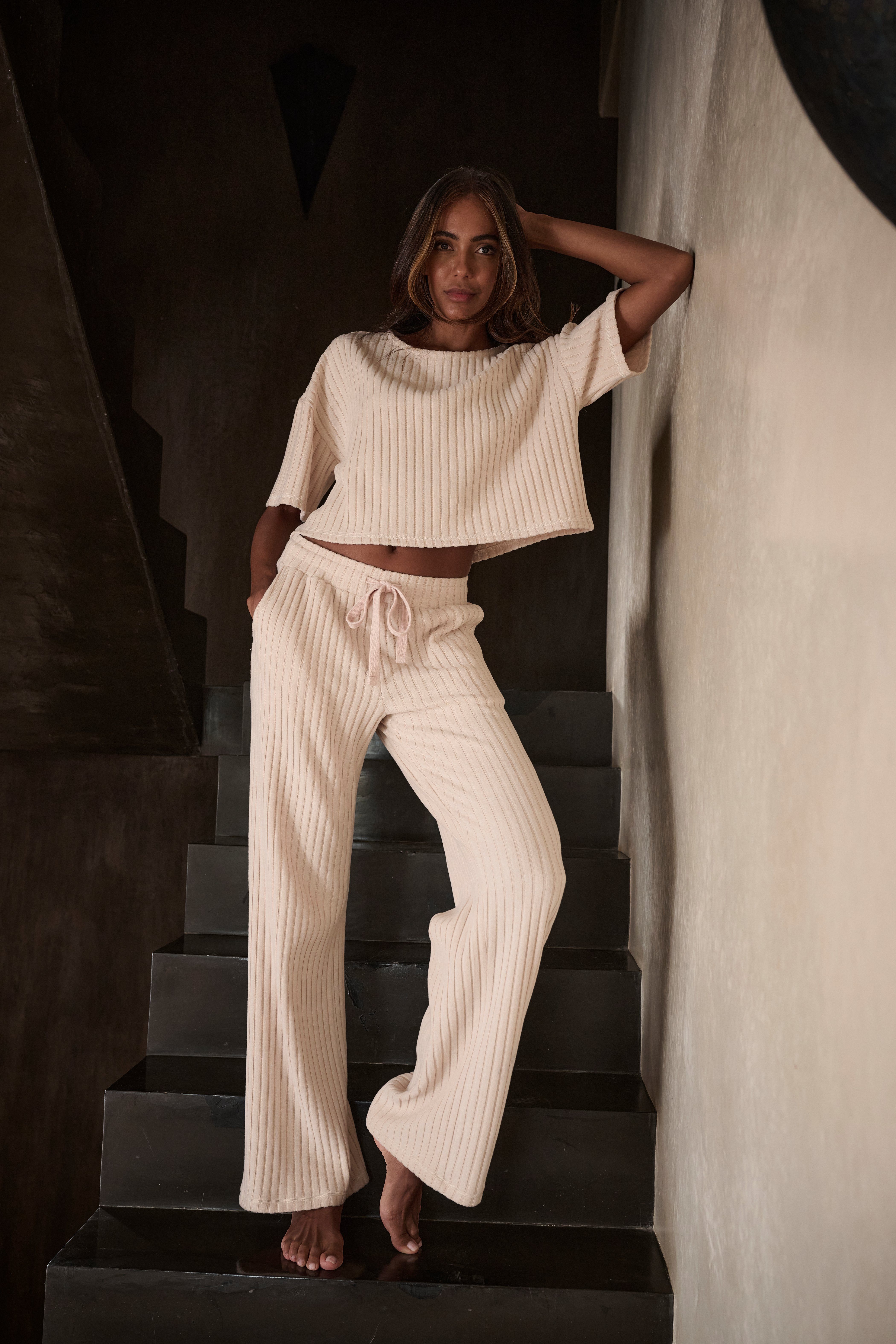 LASCANA Homewearhose -Lounge-/Strickhose mit weitem Bein und seitlichen Taschen, Loungewear