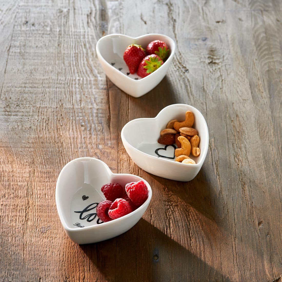 Rivièra Maison Dipschale Rivièra Maison Lovely Heart Bowls 3pcs Schüsseln, Porzellan