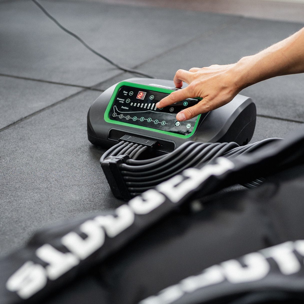 Reboots Massagegerät Reboots One Lite Recovery Boots – 6 Kammern, 240 mmHg, 6 Programme