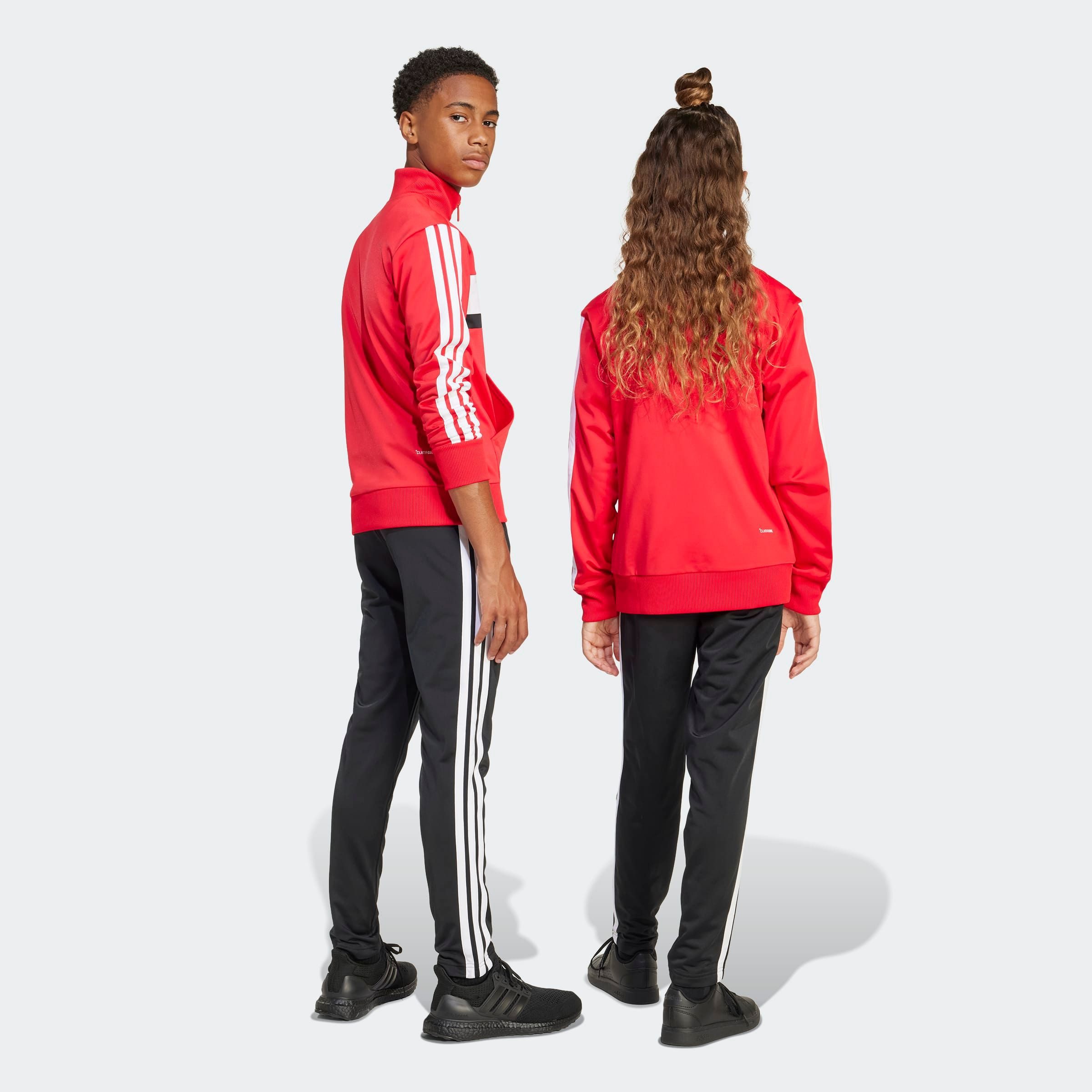 adidas Sportswear Trainingsanzug SEASONAL ESSENTIALS TIBERIO 3-STREIFEN TRICOT KIDS (2-tlg)