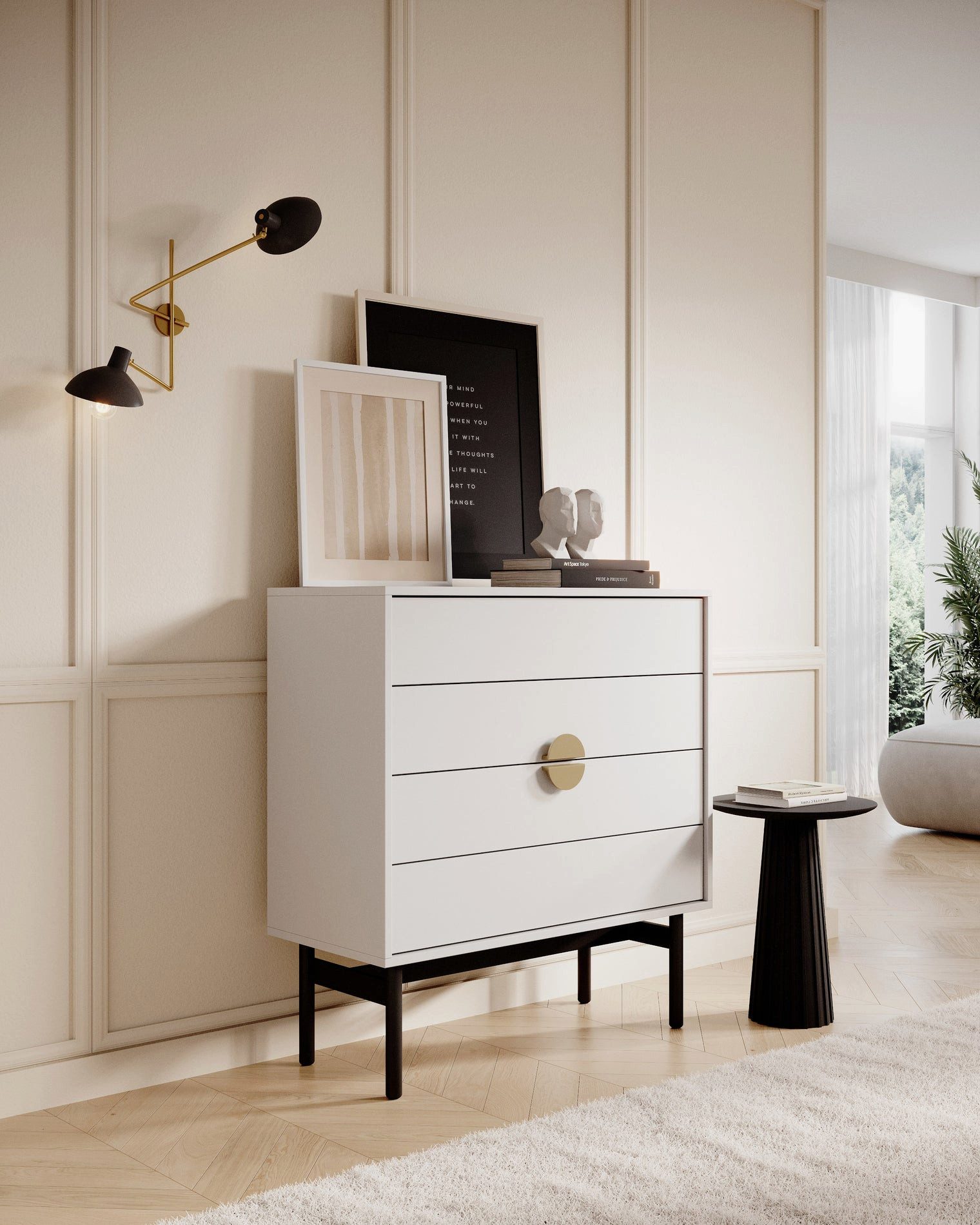 Selsey Kommode STOON II, Vier Schubladen, zeitloses Weiß, elegante Kombigriffe in Gold.