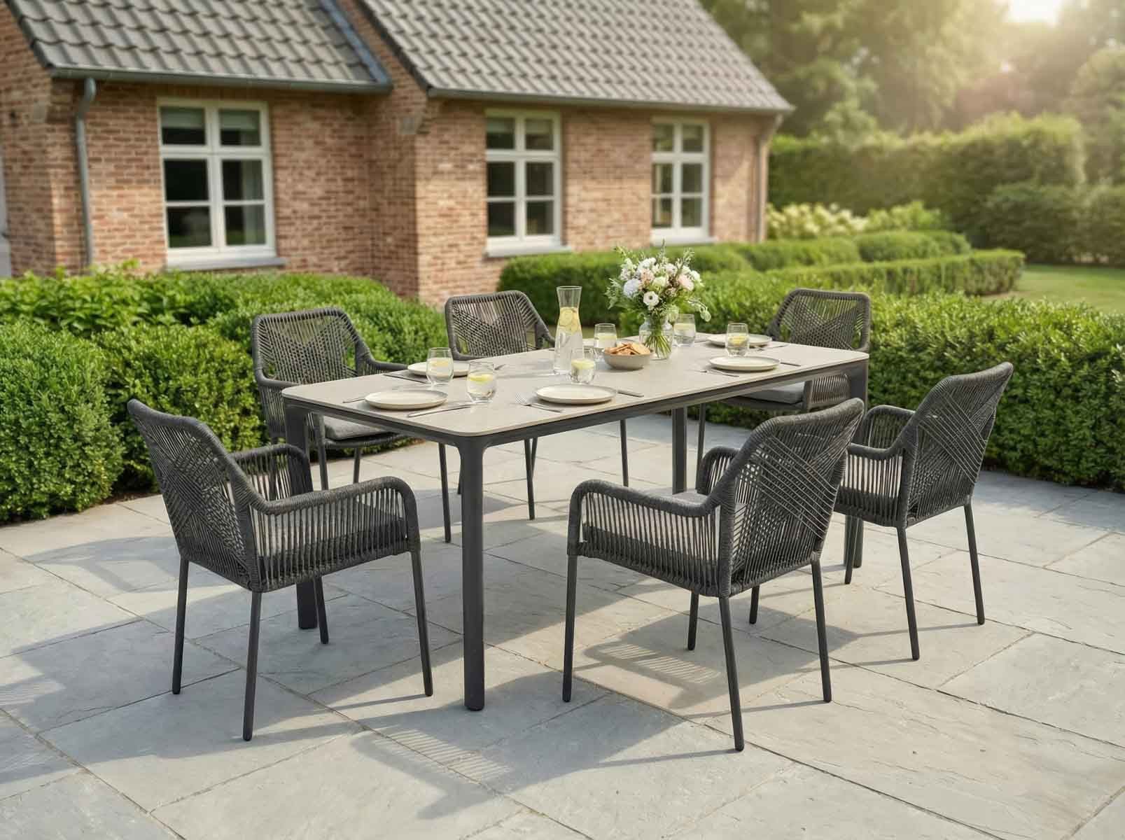 LC Garden Gartensessel