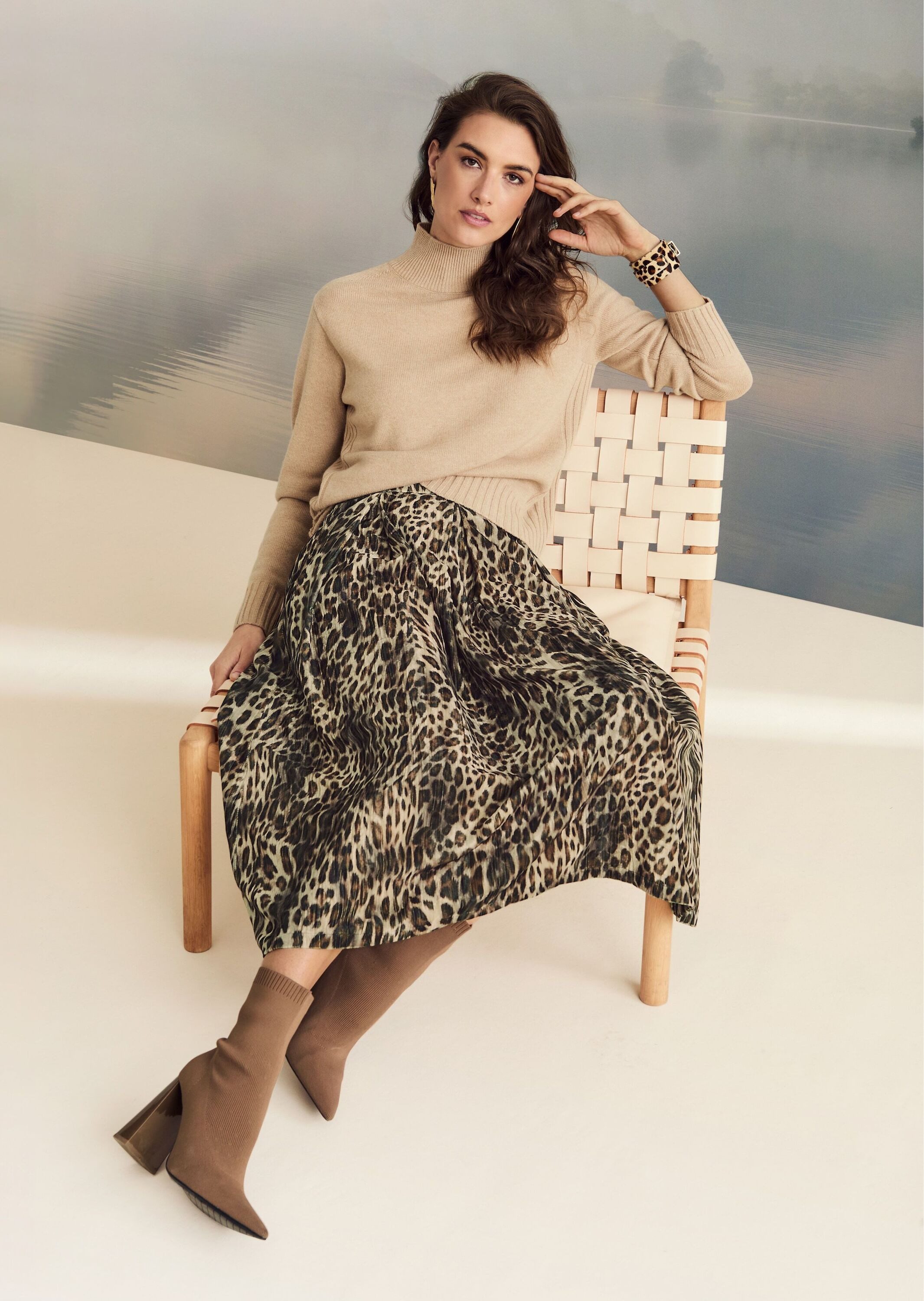 MADELEINE Maxirock Eleganter Midi-Rock im Animal-Design Bequemer Schlupfbund, fließende Silhouette, wadenlang