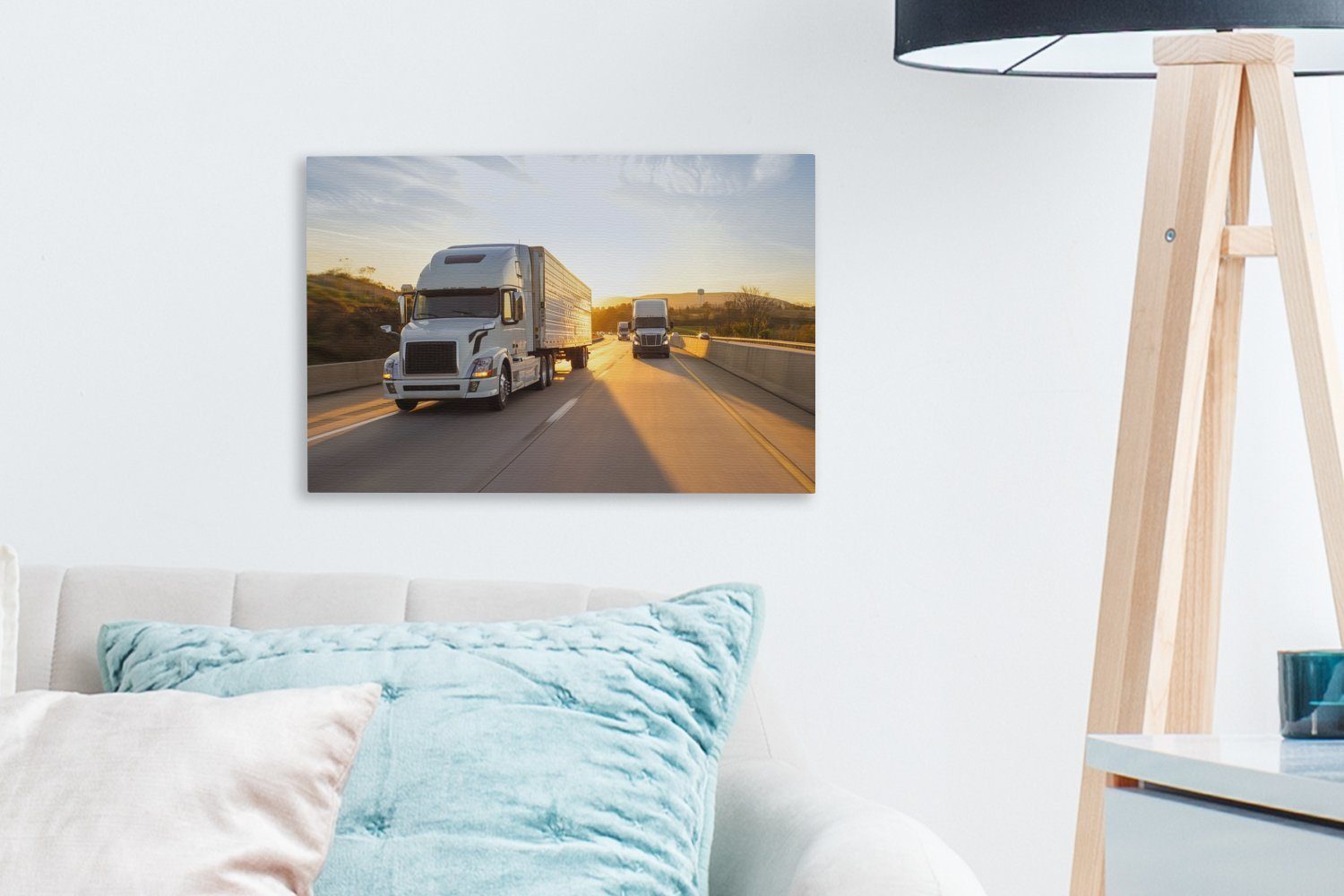 OneMillionCanvasses® Leinwandbild Zwei mit Lastwagen (1 Wandbild Wanddeko, Leinwandbilder, 30x20 Aufhängefertig, St), cm Sonnenuntergang