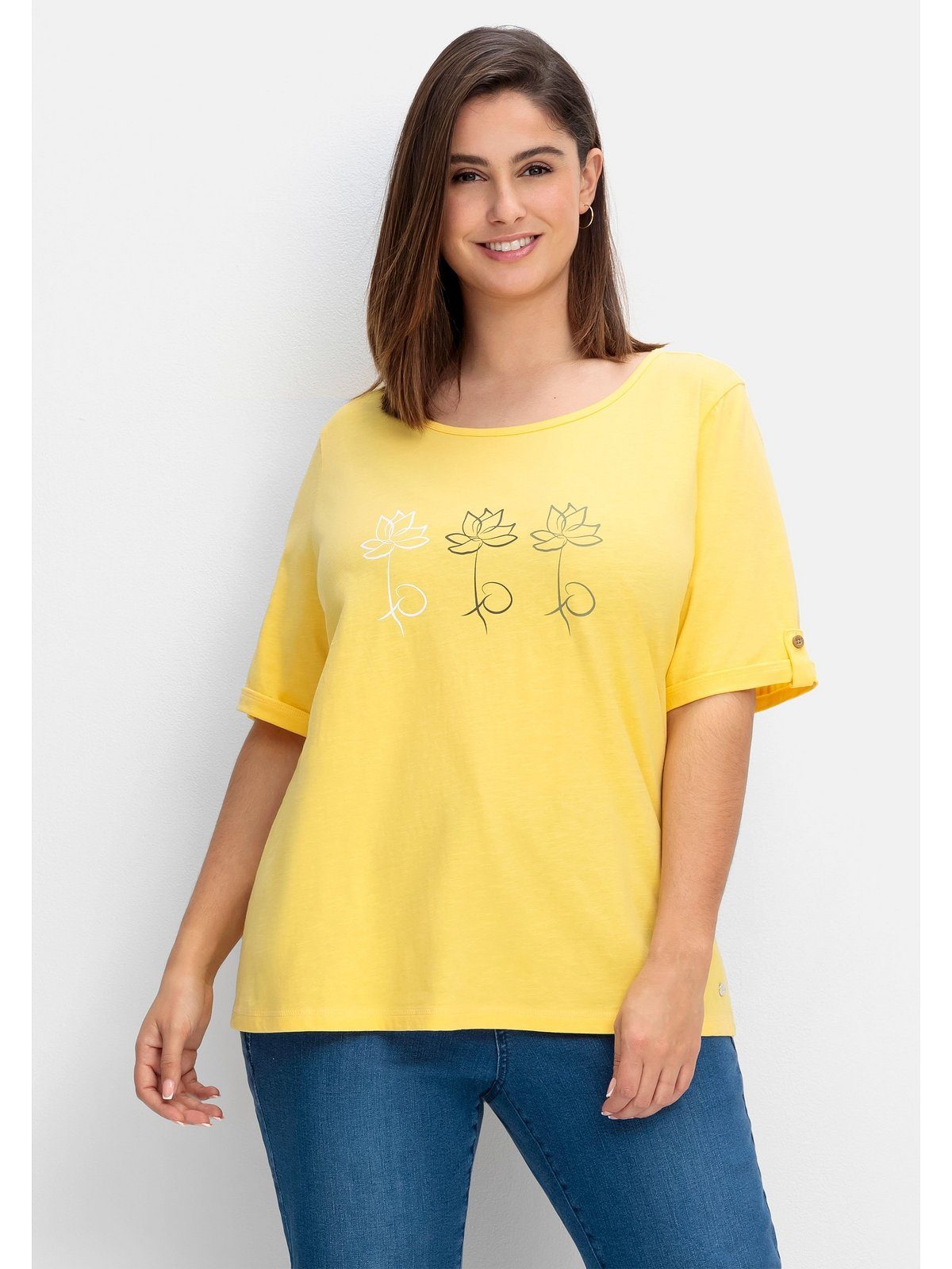 Super günstige Informationen mit T-Shirt Sheego aus Große Baumwolle Blumen-Frontprint, gelb Größen