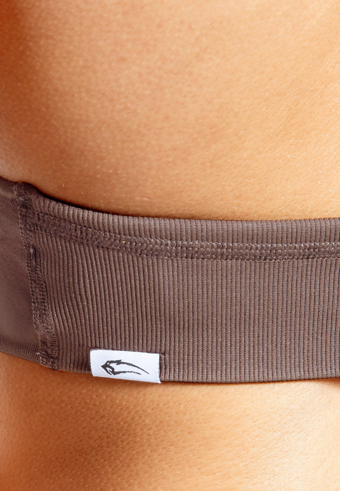 Smilodox Sport-BH Myrah Twisted, Shaped Fit Wickel-V-Ausschnitt & offener Rücken Yoga Bra, elastisches Funktionsmaterial, Ohne Bügel, Alltag & Gym