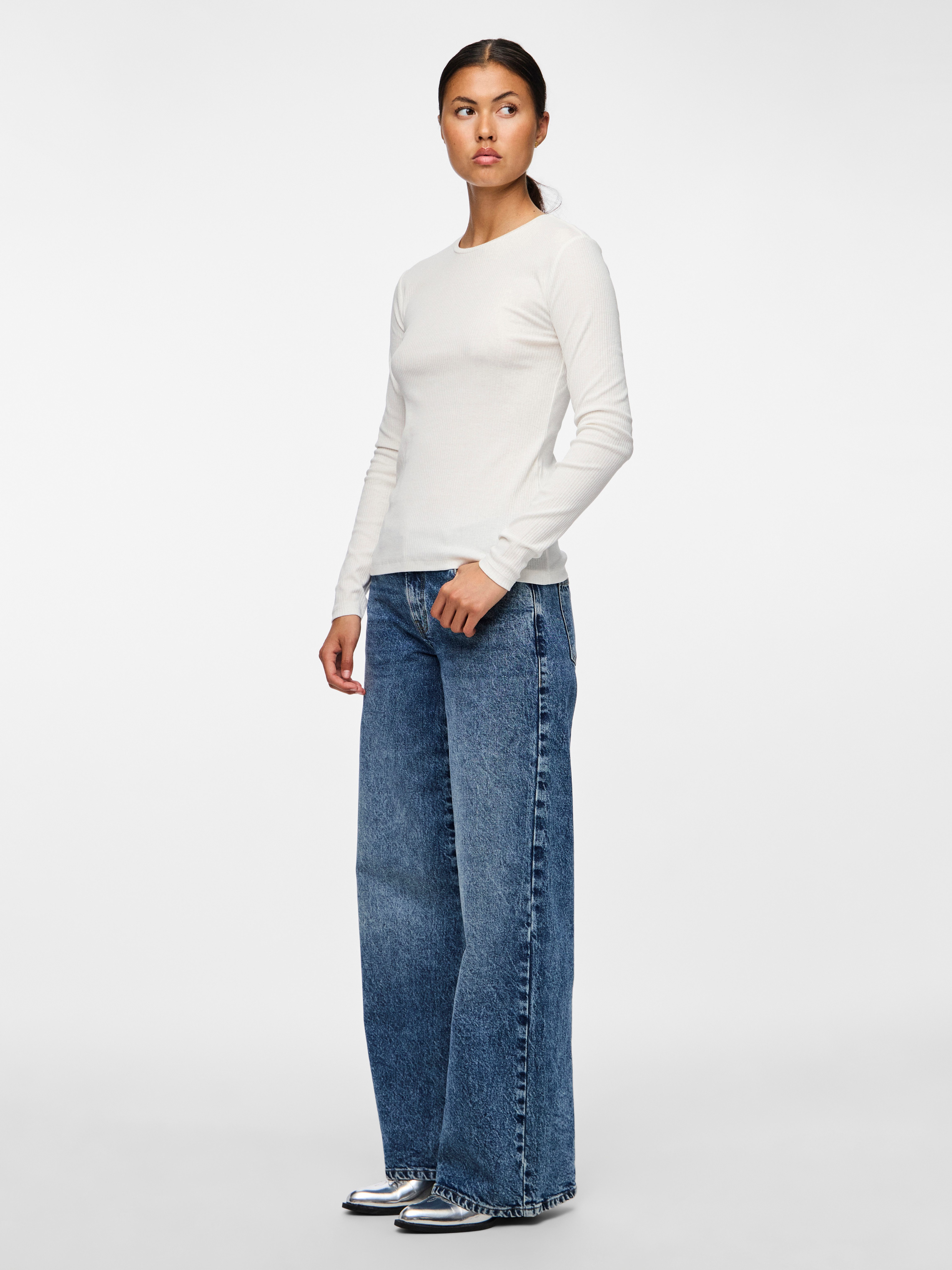 pieces Langarmshirt PCRUKA LS TOP NOOS BC Baumwollmischung, slim fit