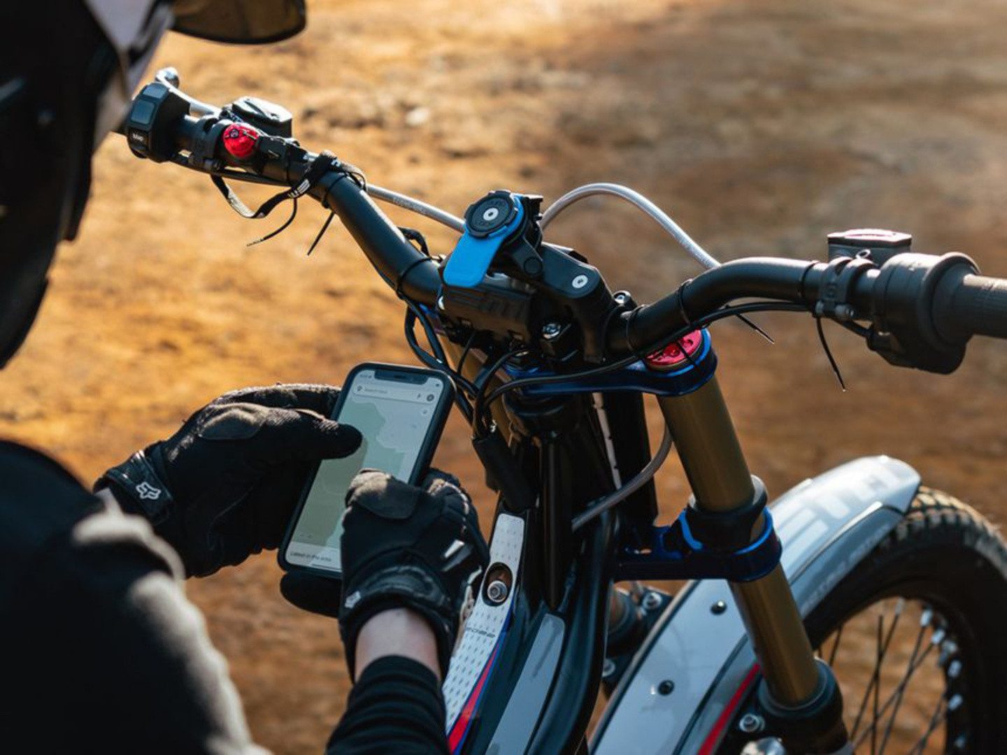 Quad Lock Handy-Halterung QUAD LOCK Motorrad Lenkerhalterung PRO für Handy Smartphone schwarz