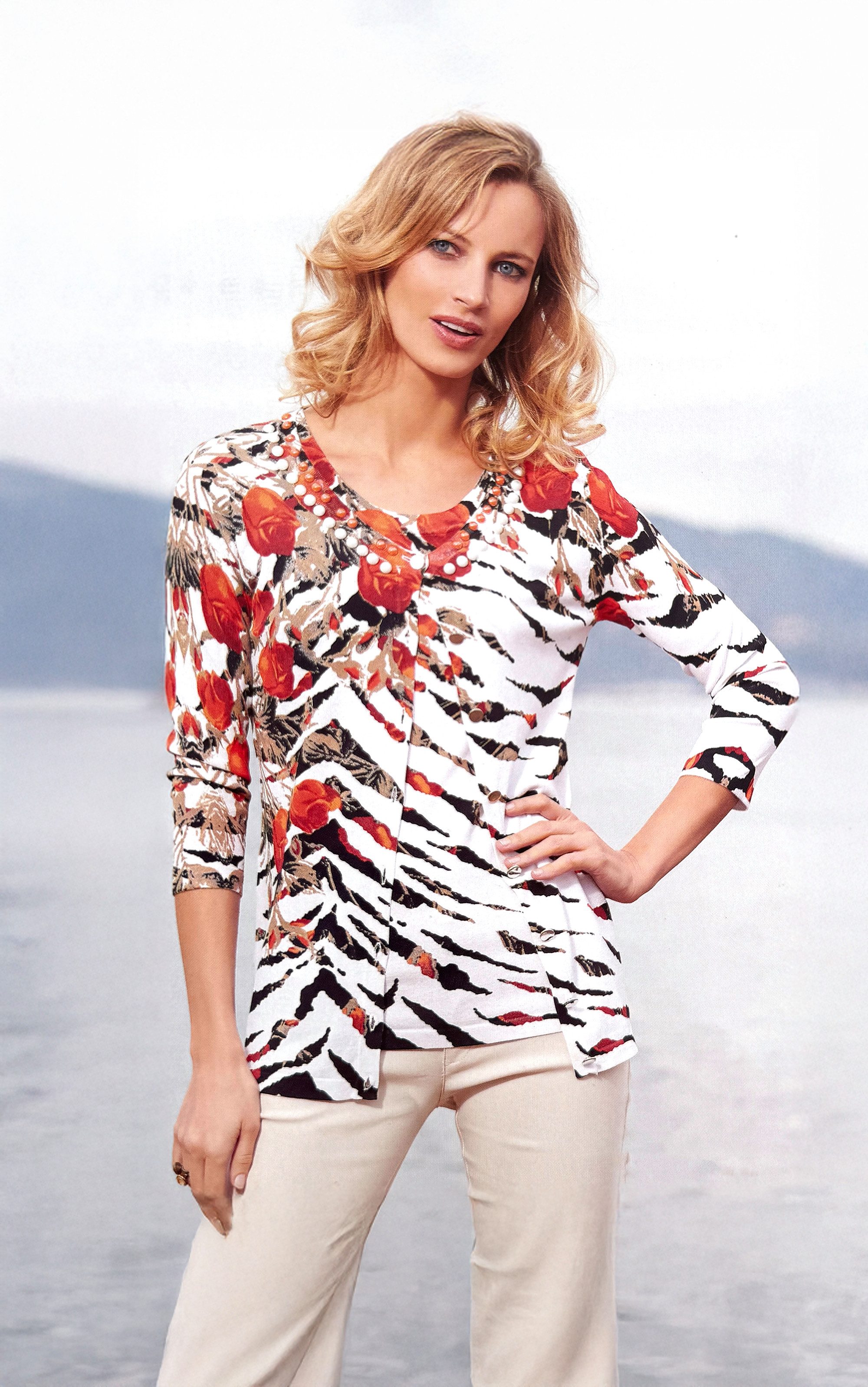 Passioni Cardigan Twinset mit Floral-Zebra-Muster auf Weiß