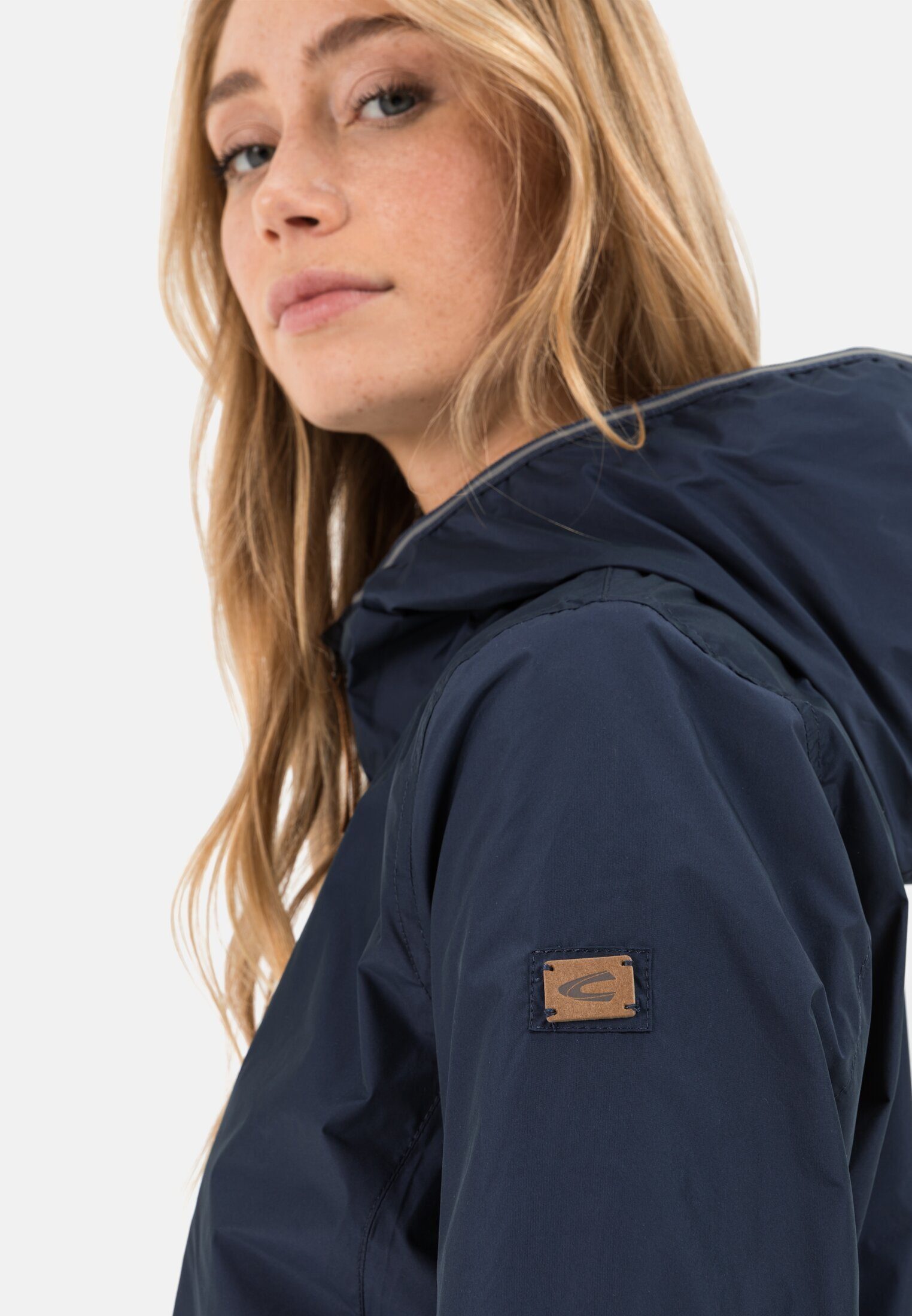 camel active Outdoorjacke Windbreaker aus recyceltem Polyester Langarm