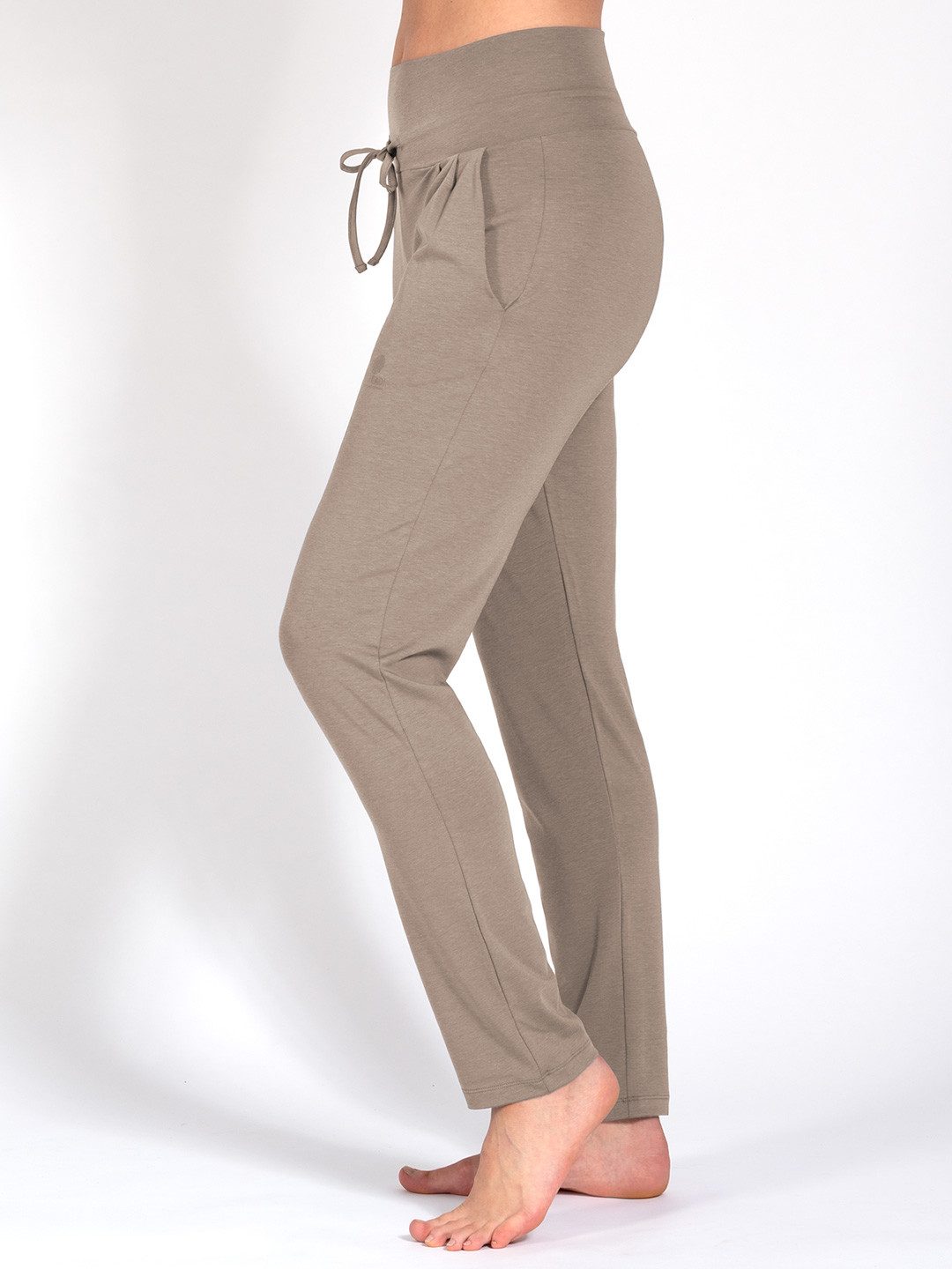 Magadi Yogahose Susan aus weichem Naturmaterial günstig online kaufen