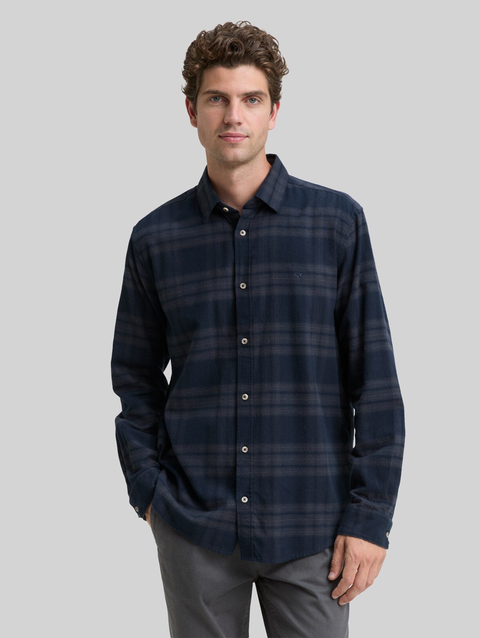 TOM TAILOR Langarmhemd Blusen & Shirts Regular Fit Hemd mit Logo-Stickerei
