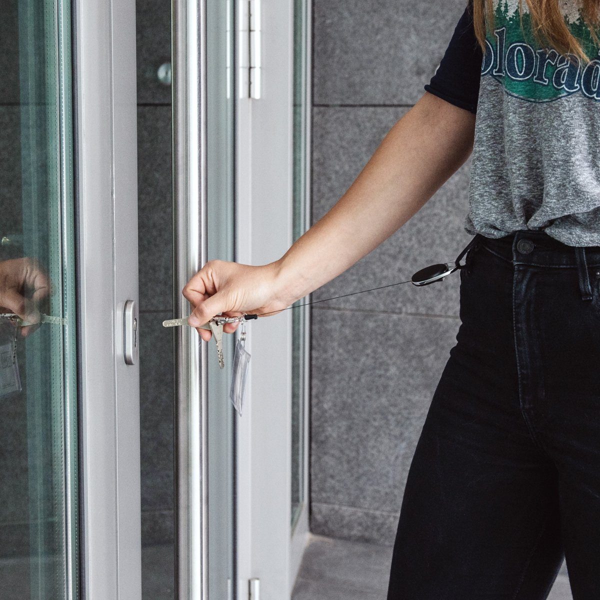 kwmobile Schlüsseltasche Jojo mit Ausweis Clip - Schlüsselanhänger ausziehb günstig online kaufen