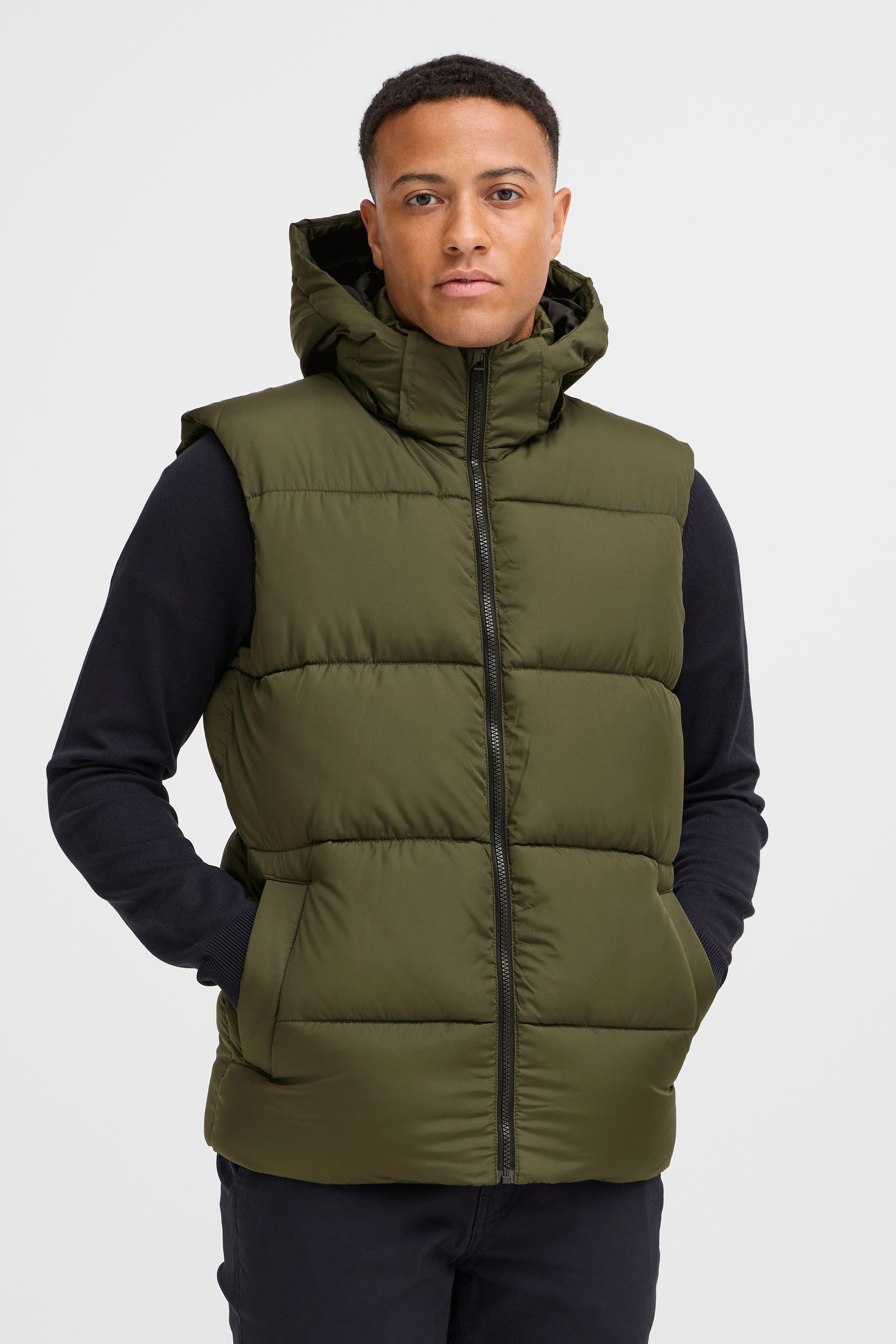 Blend Steppweste BHZipa Stilvolle Basic Steppweste mit Taschen