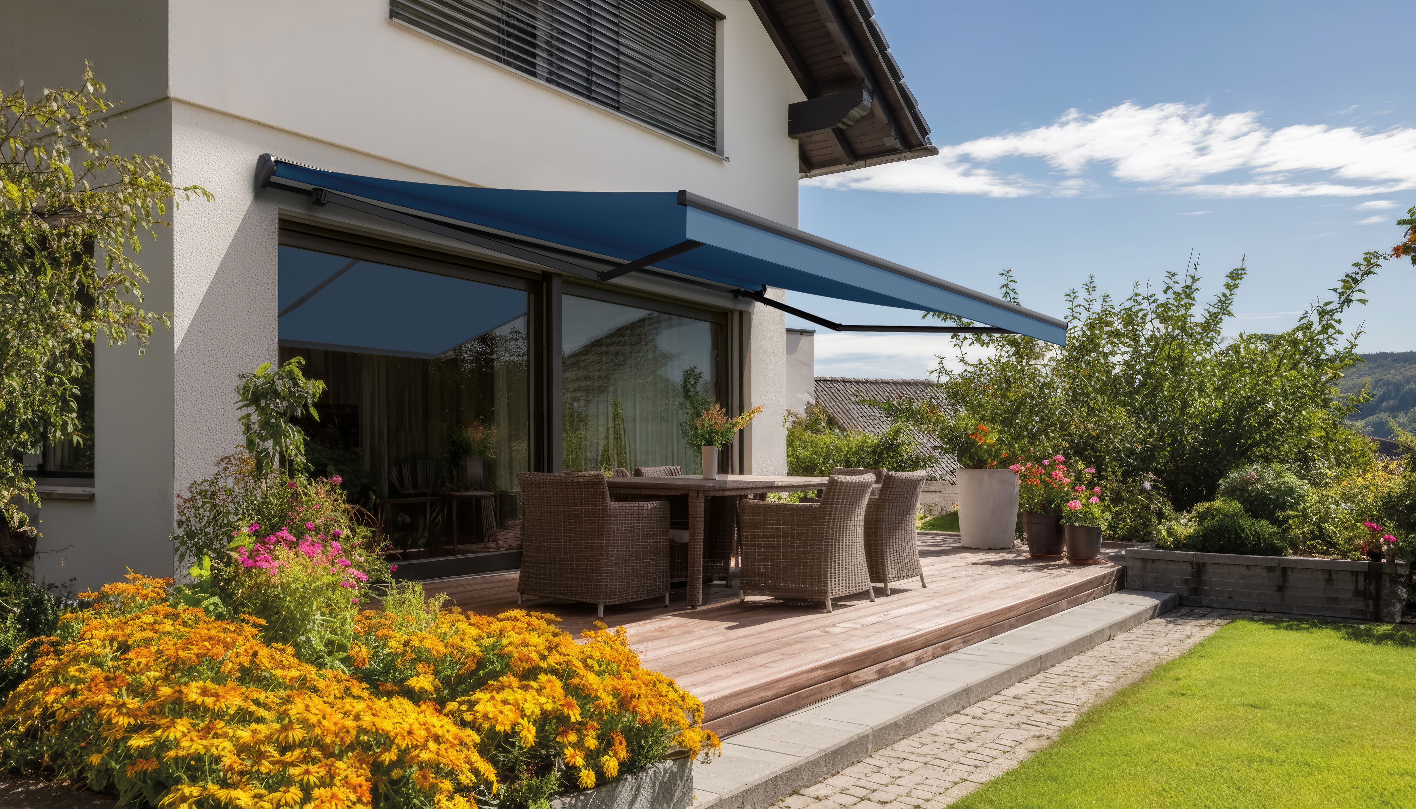 KONIFERA Halbkassettenmarkise MISTRAL mit Elektromotor, verschiedene Größen und Farben