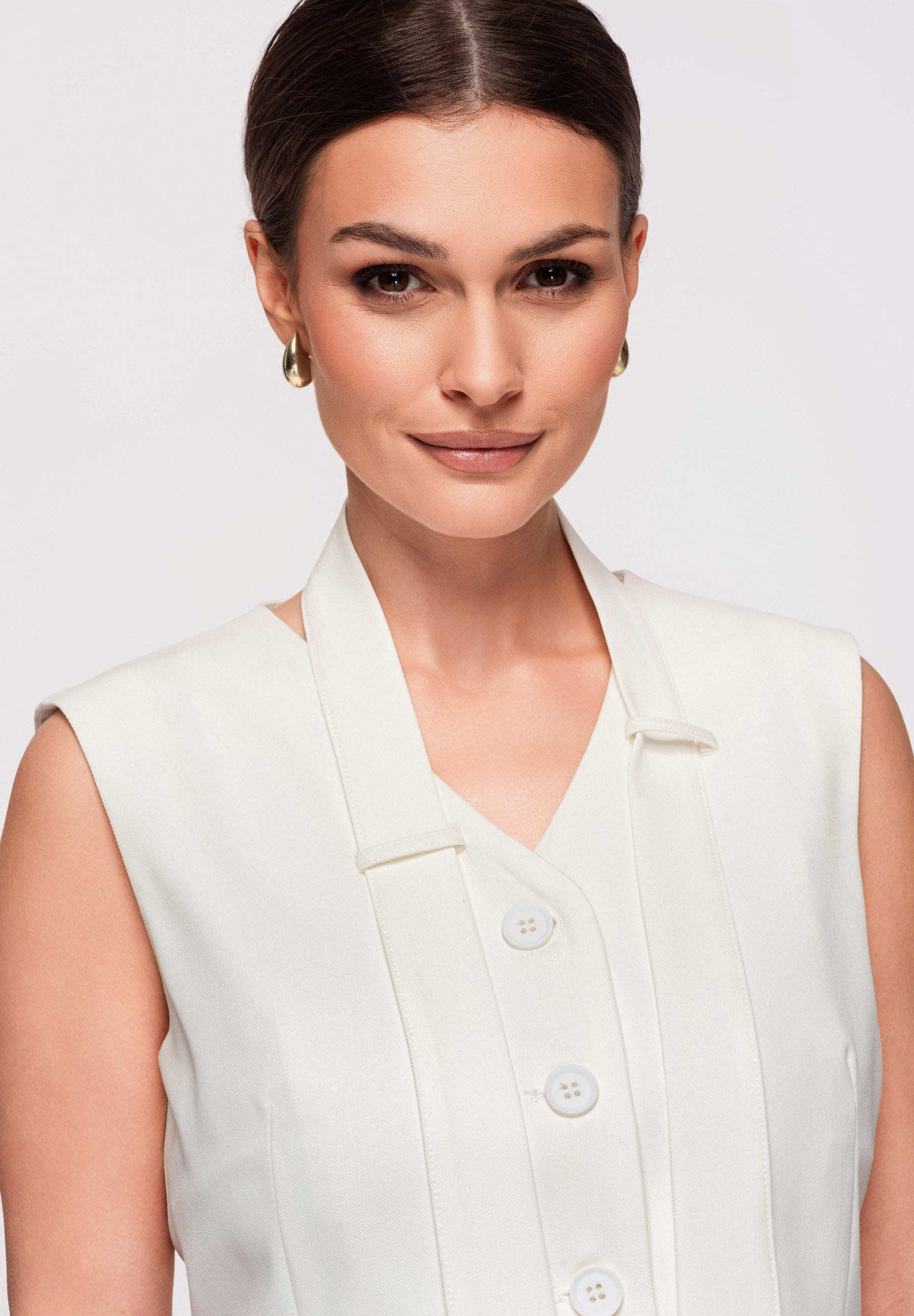 OMBRE Kurzweste Damen Weste Ärmellos Figurbetont Elegant (kein Set, 1-tlg) Taillierter Schnitt, Schalkragen