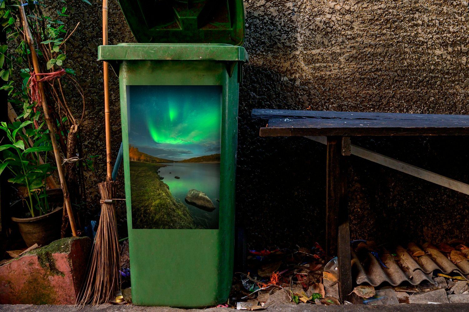 Abfalbehälter MuchoWow See einem über Nordlicht in Mülltonne, Sticker, Container, Wandsticker (1 Finnland St), Mülleimer-aufkleber,
