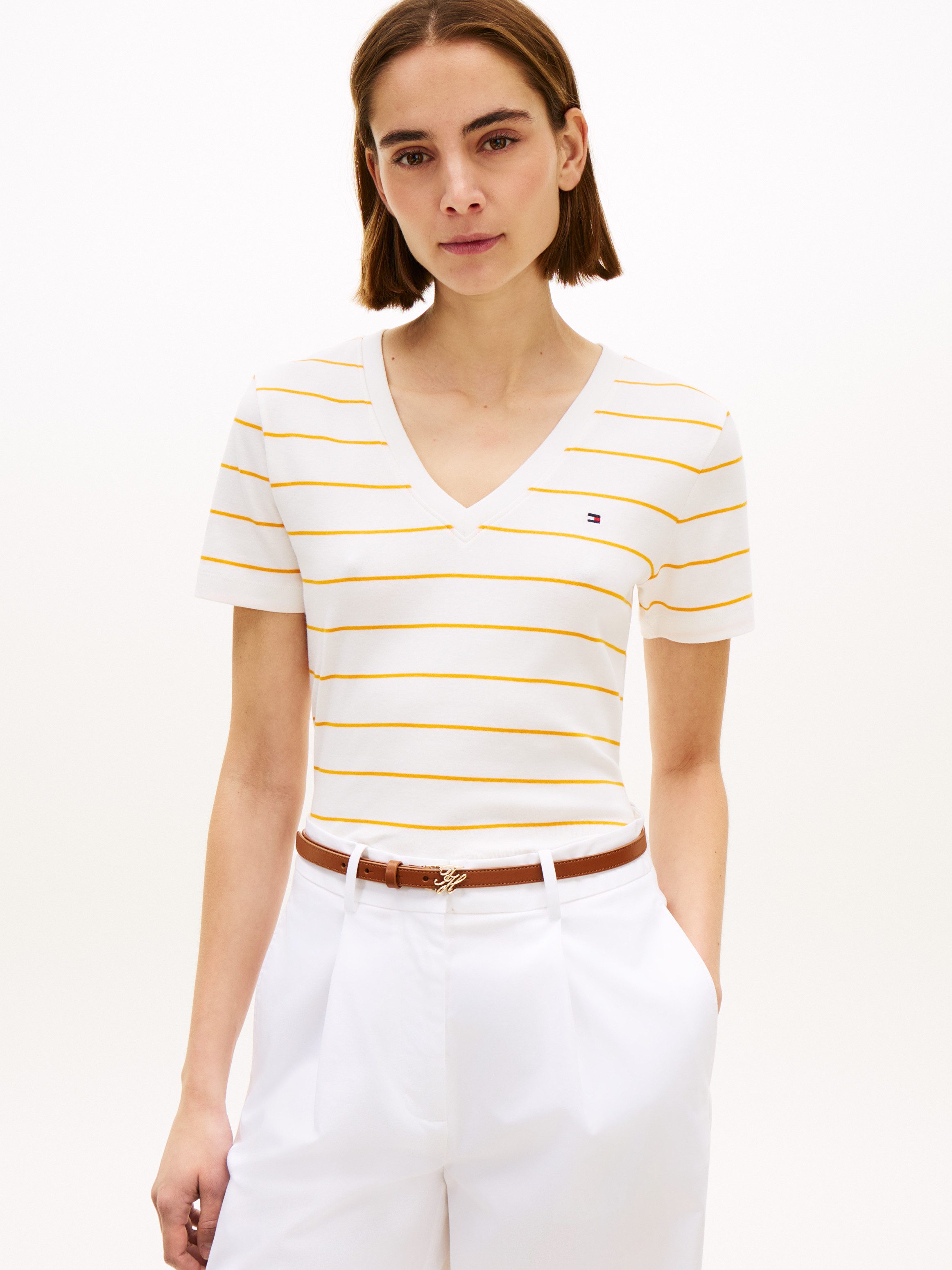 Tommy Hilfiger T-Shirt SLIM CODY V-NECK SHORT SLEEVE aus Baumwolle, Logostickerei, gestreift