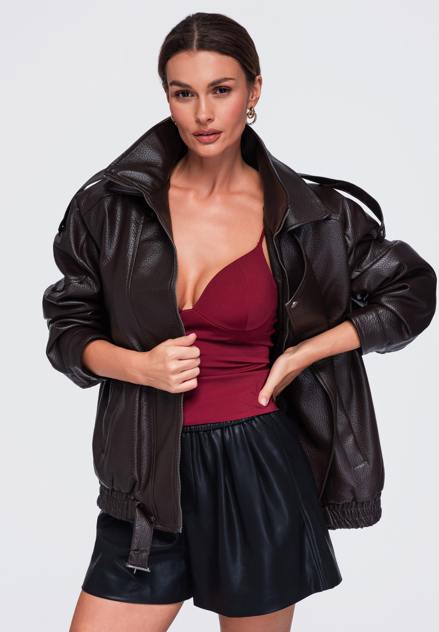 OMBRE Lederimitatjacke Damen Lederimitatjacke mit asymmetrischem Design Braun S/M (kein Set, 1-St) in Unifarbe