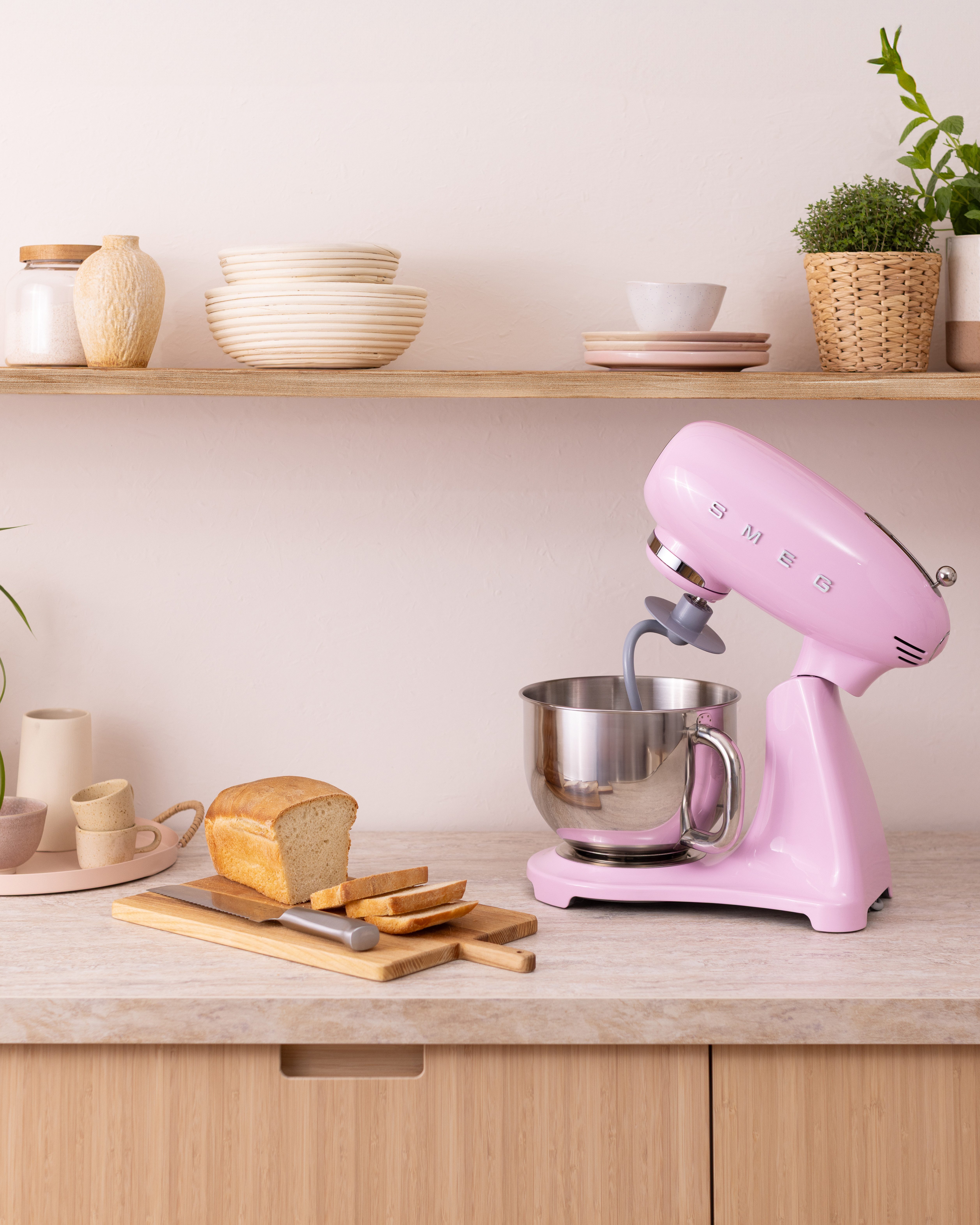 Smeg Küchenmaschine SMF05PKEU, 1000 W, 4,8 l Schüssel