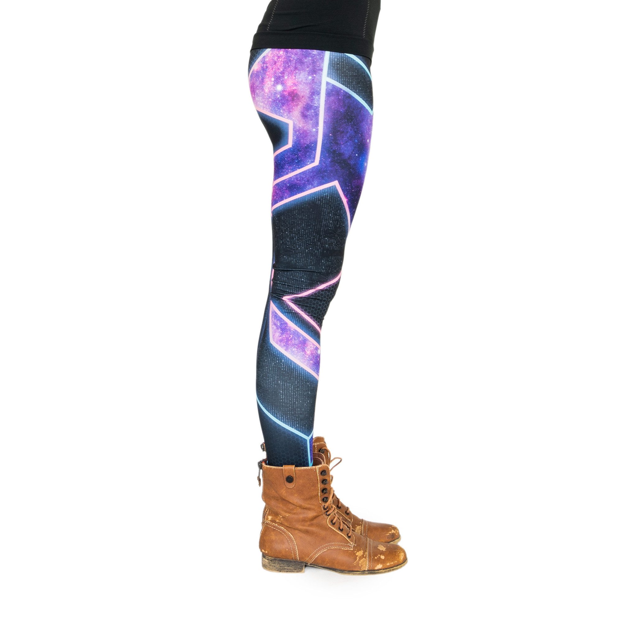 cosey Leggings Neon Line Leggings, 2 Größen (XS–S & M–L) (34/XS bis 36/S) Cyber Pants