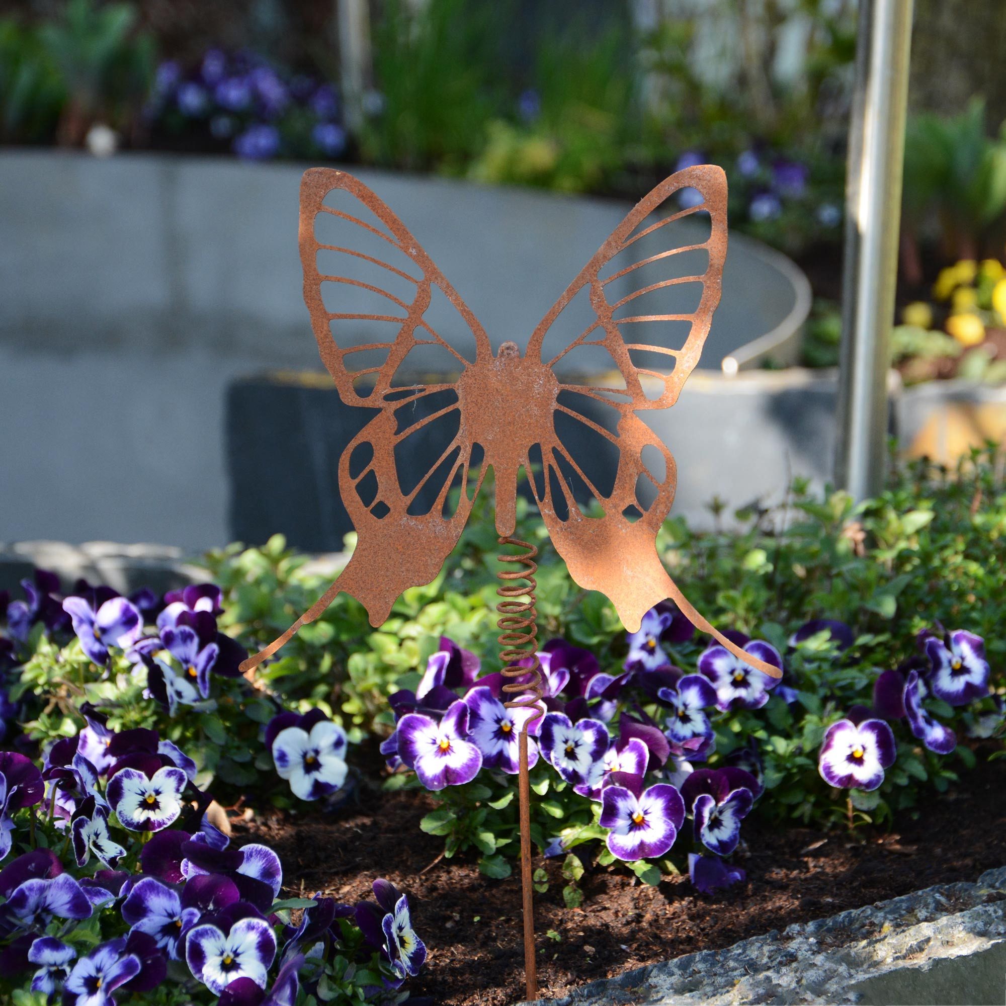 UNUS GARDEN Gartenstecker Gartenstecker Schmetterling Libelle Rostoptik Wackelfeder Deko