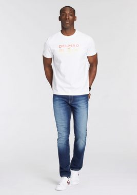 DELMAO T-Shirt mit modischem Brustprint - NEUE MARKE!