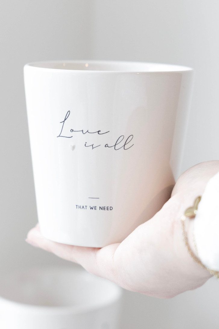 Bastion Collections Geschirr-Set Becher - LOVE IS ALL - weiß