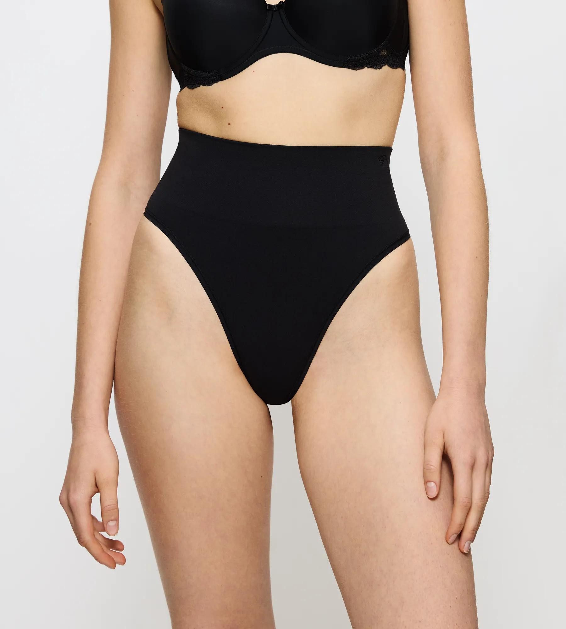 Triumph String Soft Sculpt (2er Pack) mit hohem Beinausschnitt, formend, medium Shape-Effekt, flache Nähte
