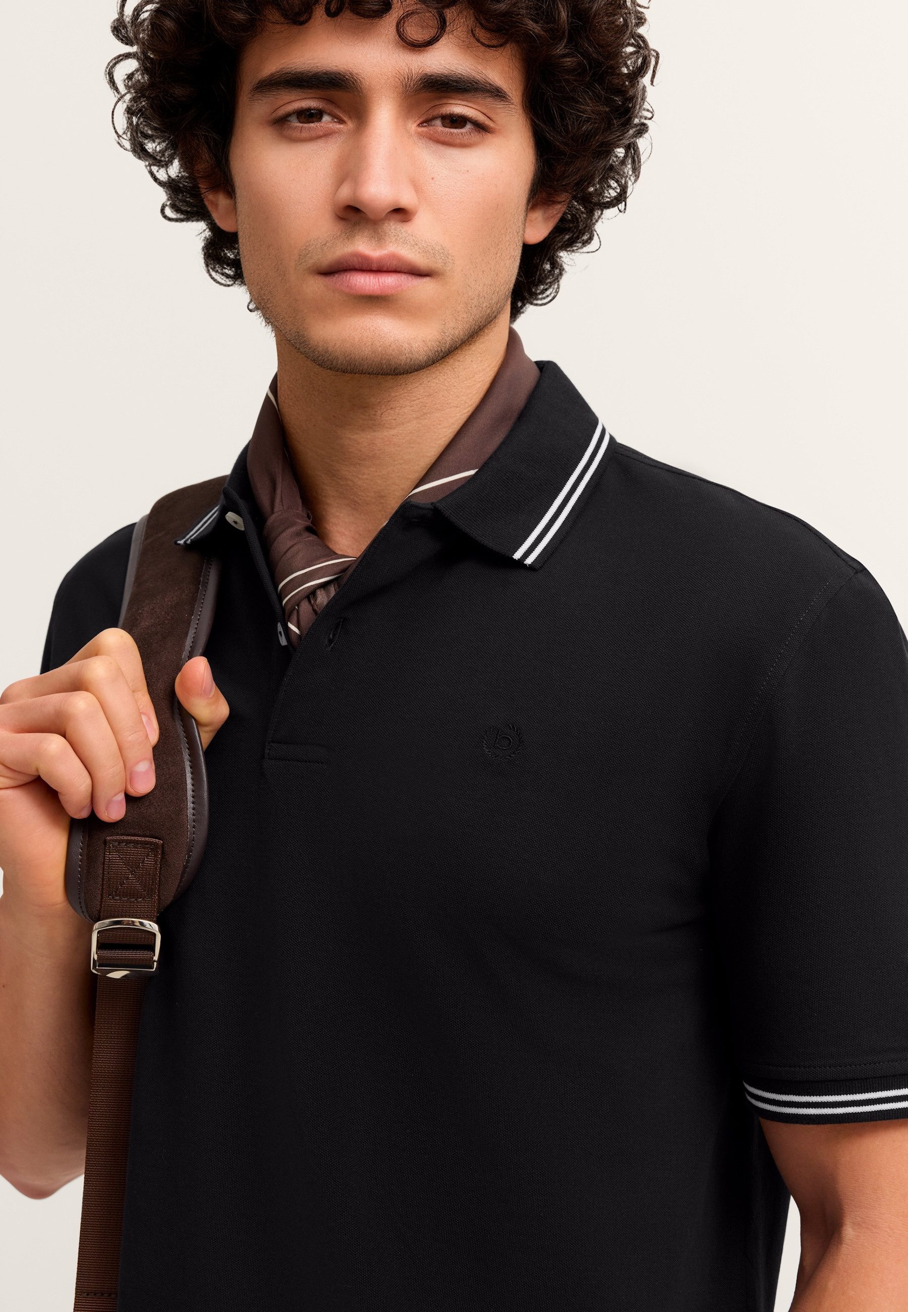 bugatti Poloshirt Modern Fit aus reiner Baumwolle – Bild 4 von 4
