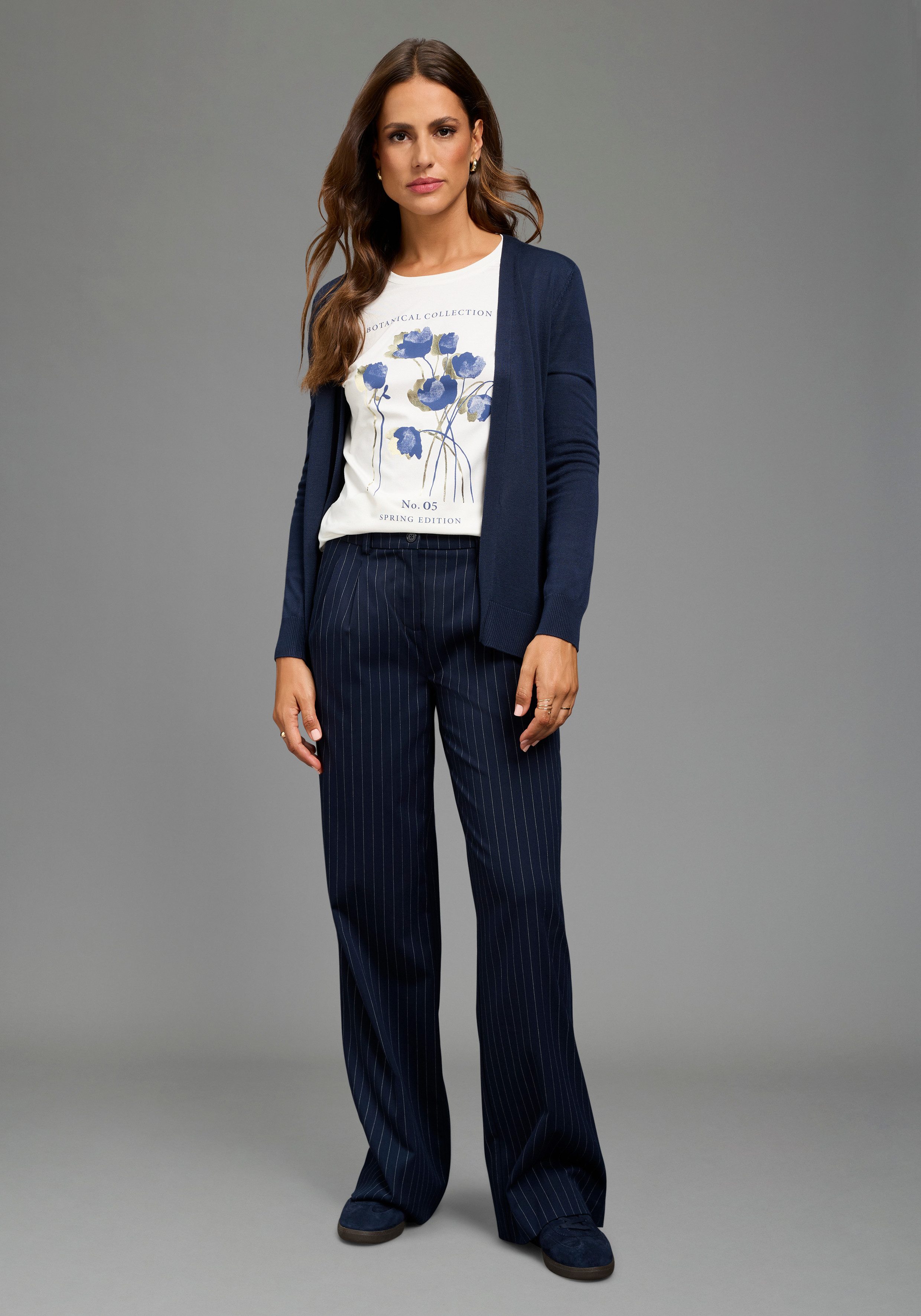 Zum Outfit 10