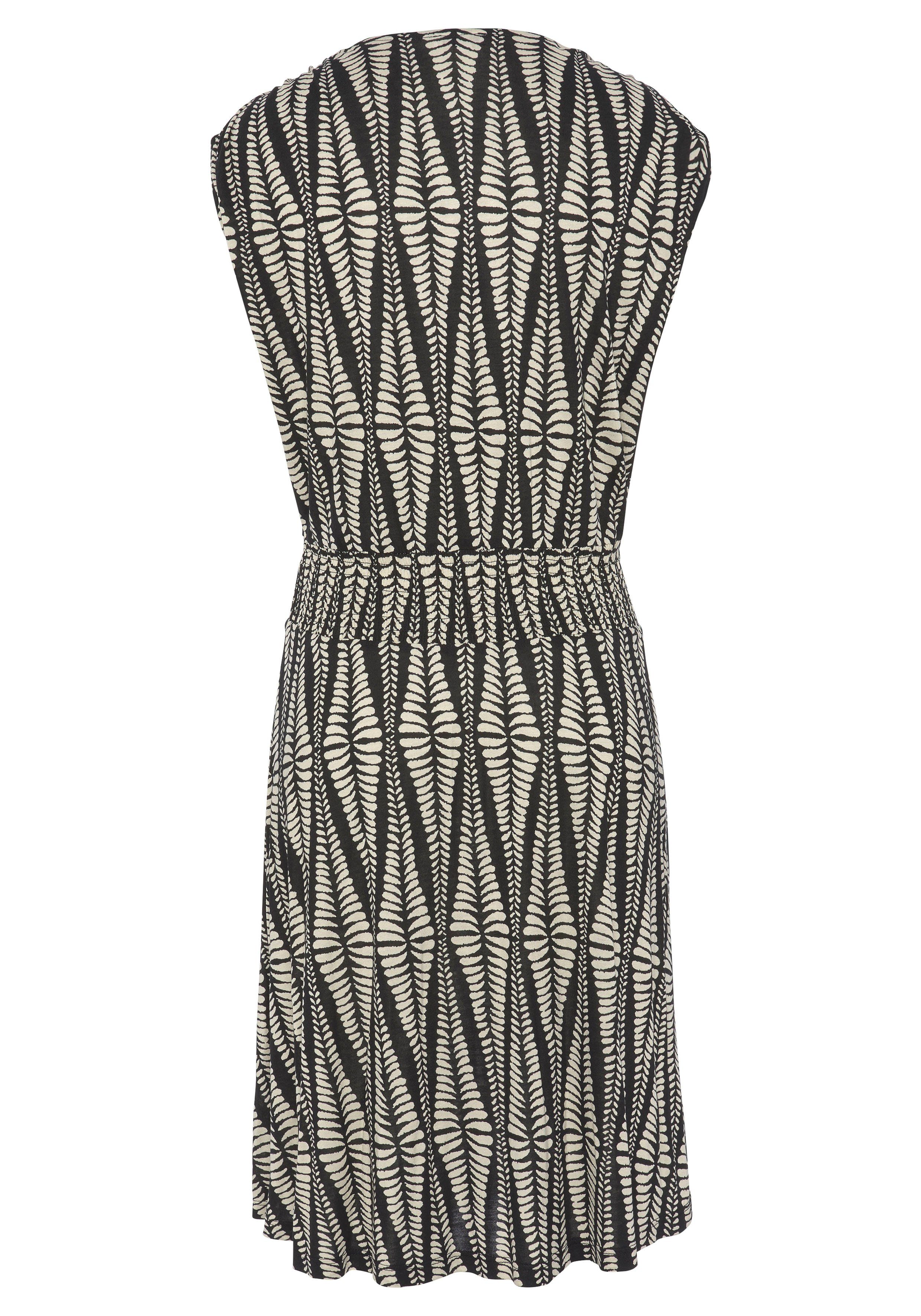 LASCANA Jerseykleid mit breitem Smokbund und Alloverprint kurzes Sommerkleid, Druckkleid, Viskosekleid, luftiges Strandkleid – Bild 4 von 5