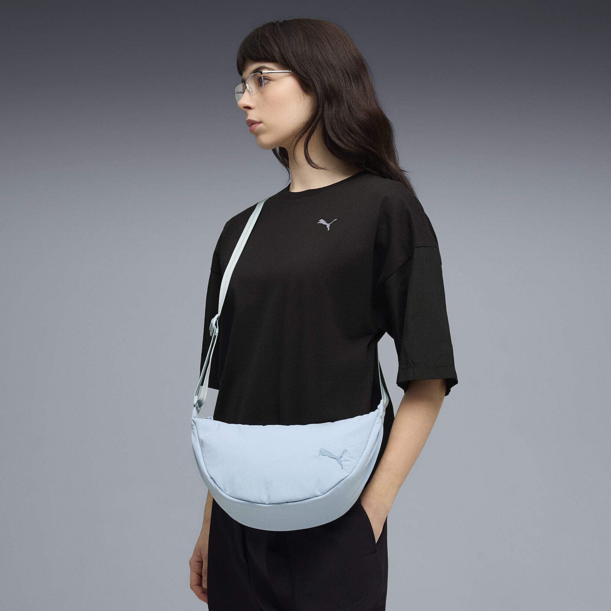 PUMA Handtasche HER 3L Halbrunde Tasche Damen