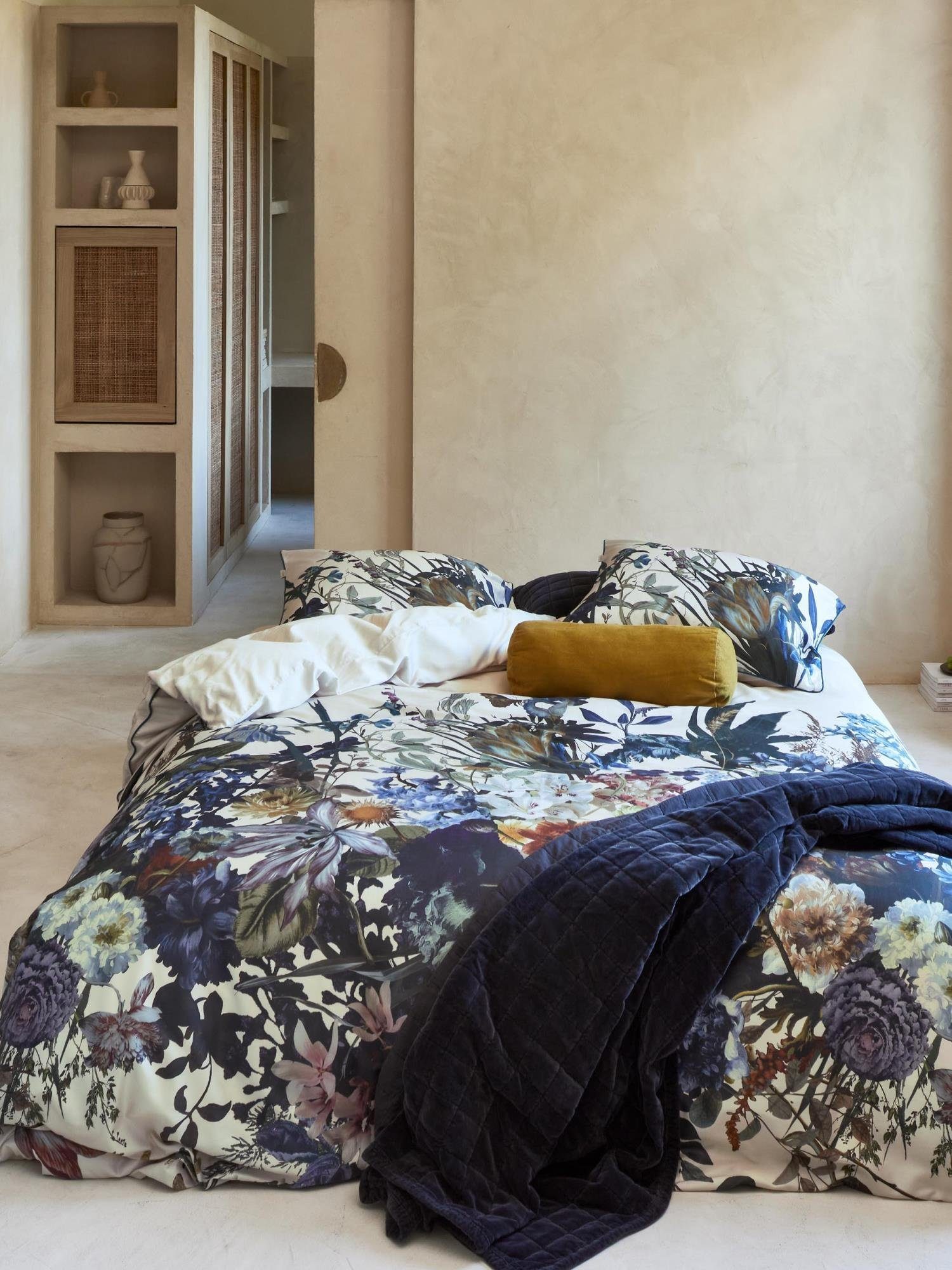 Essenza Tagesdecke Julia, aus Baumwollsamt mit aufgesticktes Karomuster günstig online kaufen