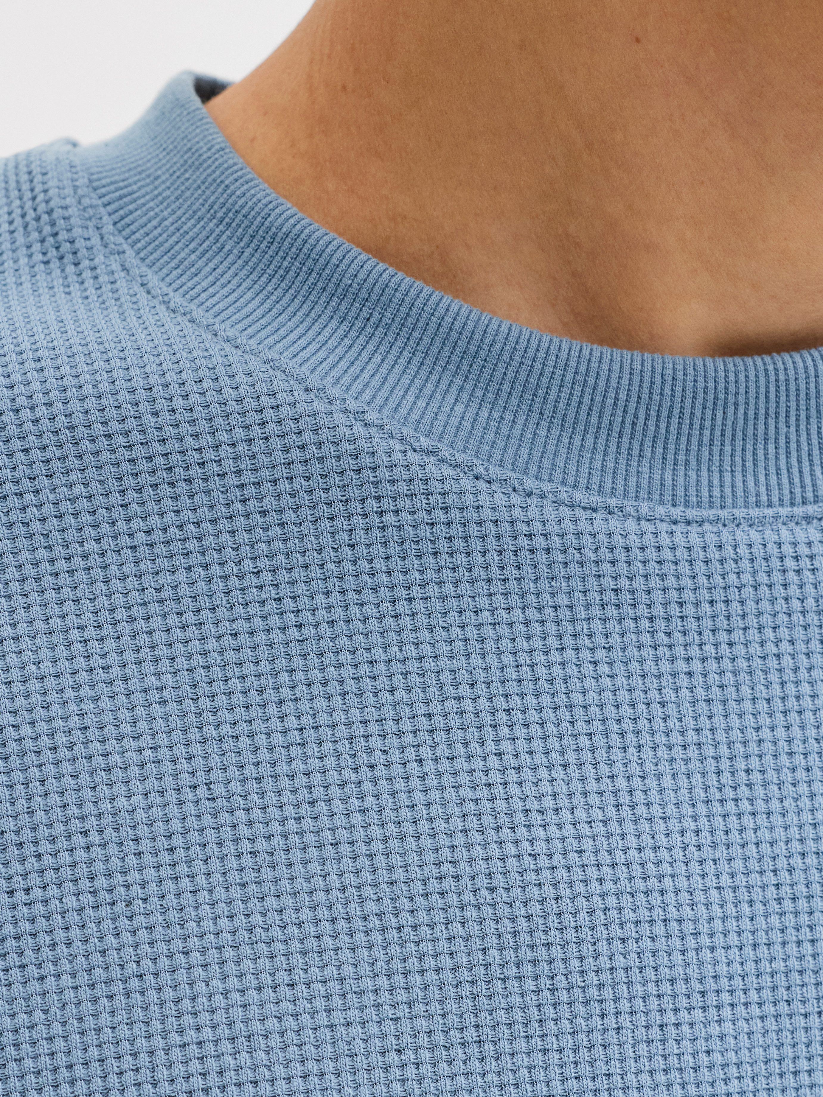 Jack & Jones Rundhalsshirt JJEAUSTIN TEE SS NOOS Materialmix, relaxed fit