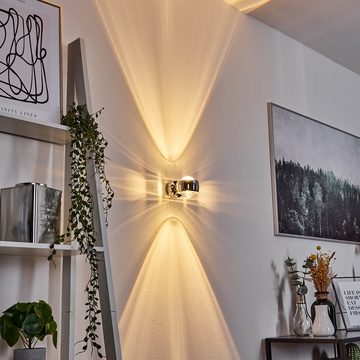 hofstein Wandleuchte »Osacca« Wand-Lampe, halbrunde Designer-Effektlampe in modernem chrom, ohne Leuchtmittel, mit Schlitzen, die Wandbeleuchtung funktioniert mit LED oder Halogen