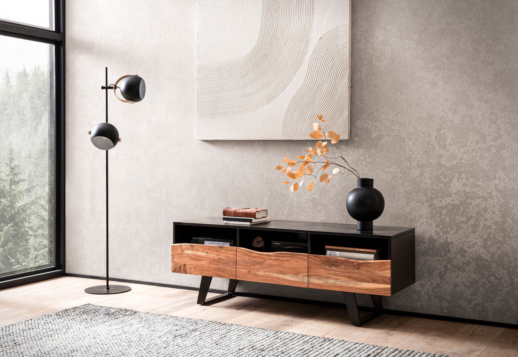 Wohnling Lowboard TV Schrank 140 cm Lowboard Holz Massiv Fernsehkommode Baumkante Modern (zwei Türen, 140x50x40 cm, Akazie Massivholz), TV-Schrank Modern Fernsehtisch, TV-Kommode Hoch