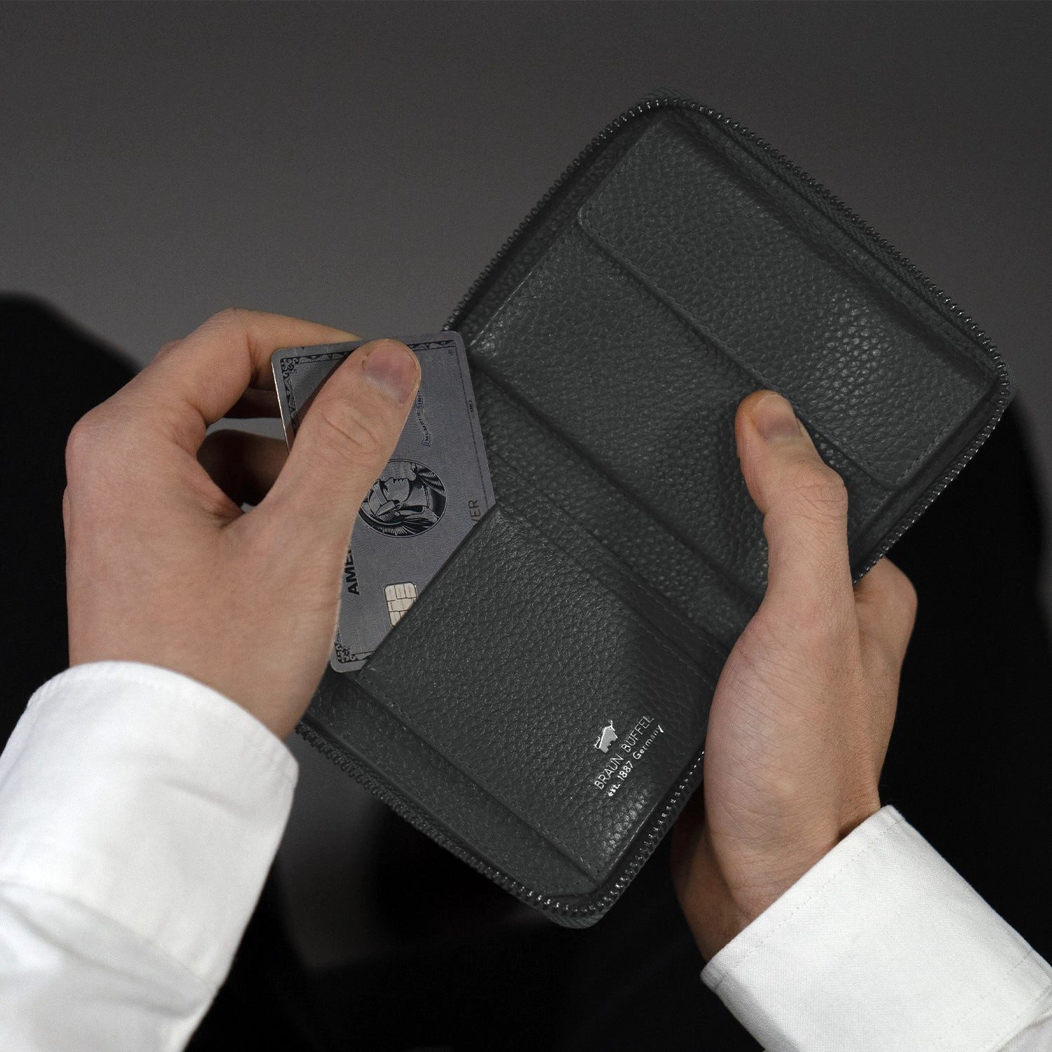 Braun Büffel Geldbörse THEO RFID Reißveschluss-Geldbörse H 8Kartenfächer grau