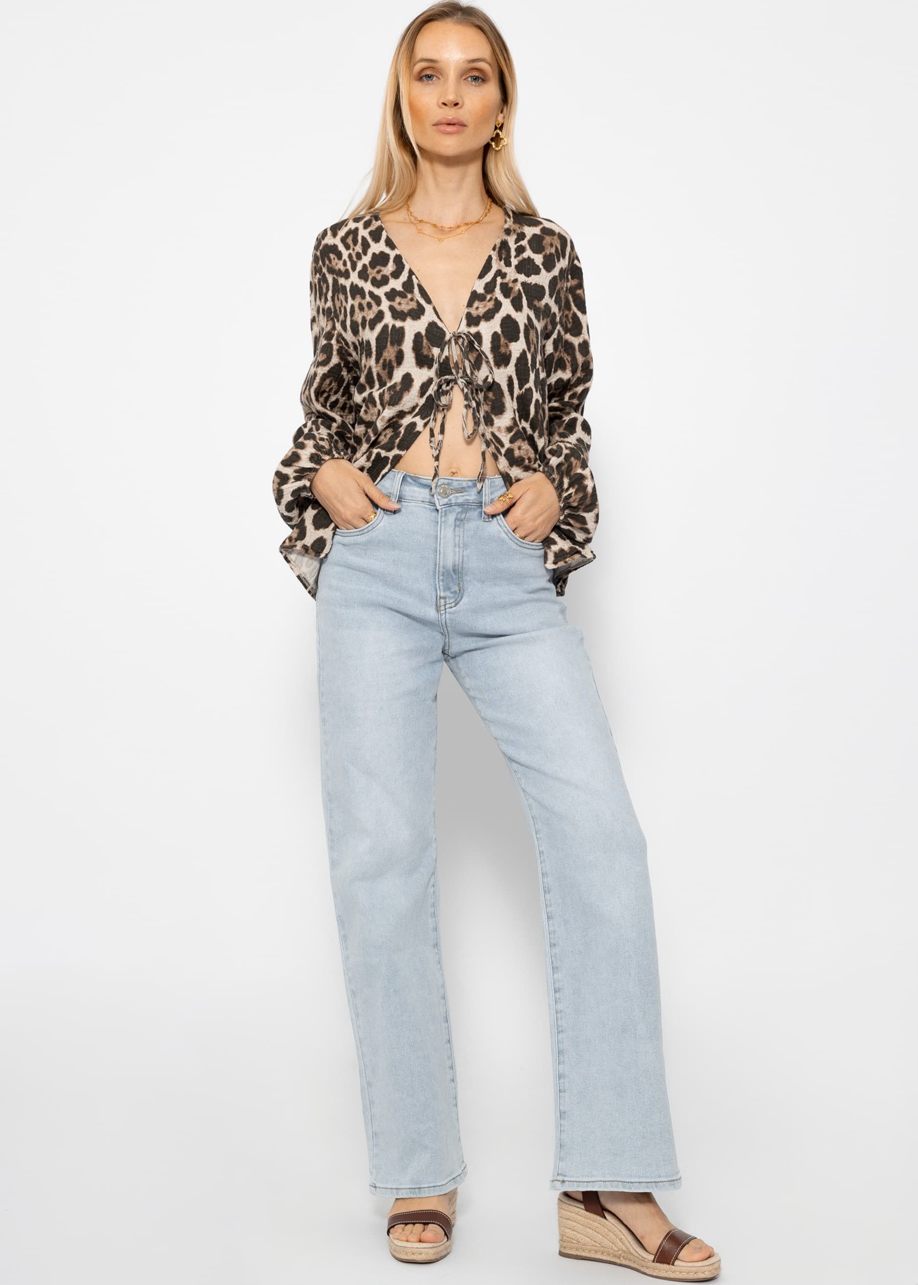 SASSYCLASSY Blusenjacke Musselin Blusenjacke in Leoprint Oversized Blusenjacke aus Baumwolle mit Bindebändern