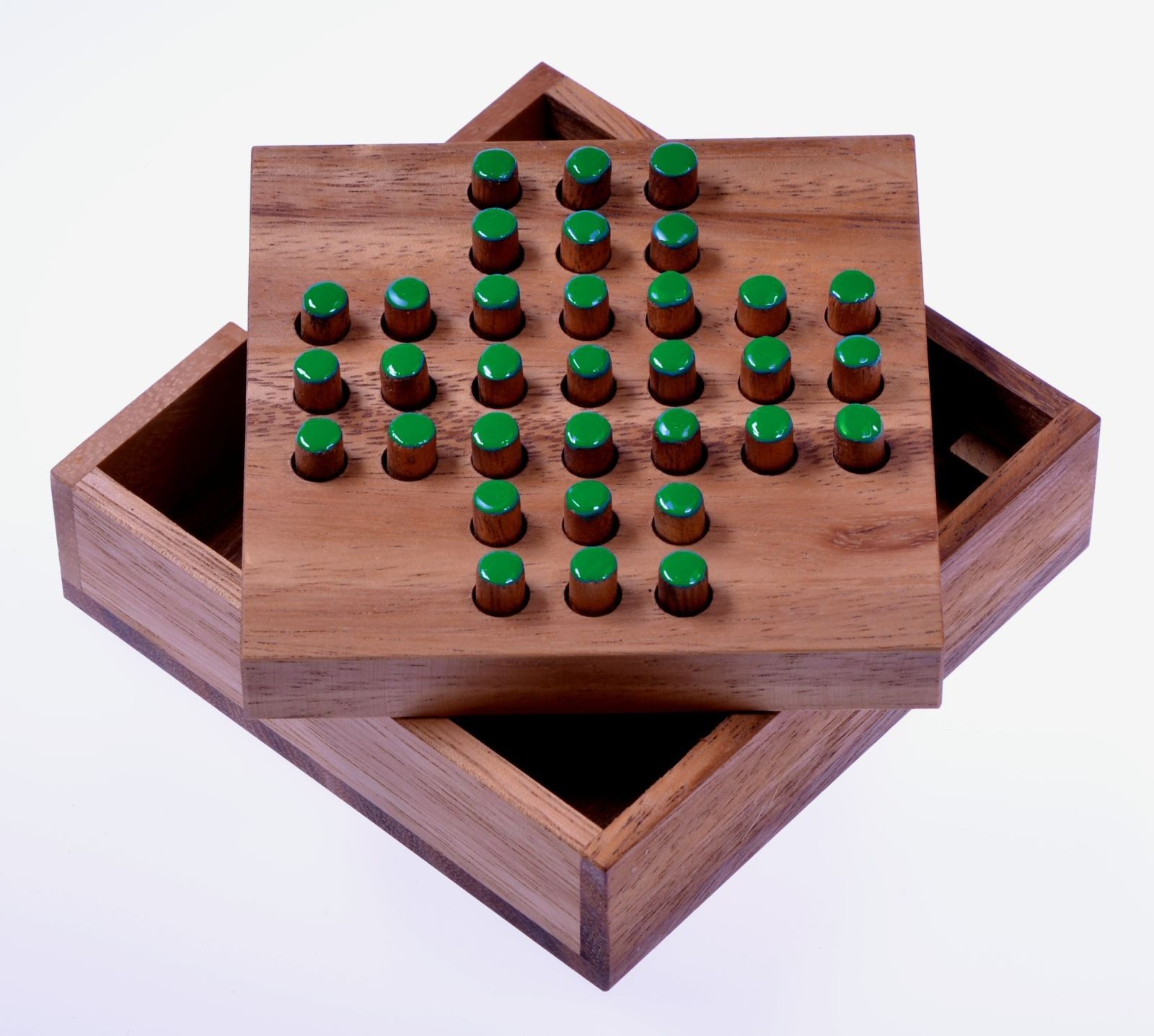 LOGOPLAY Spiel Solitär Gr. S grün, Gesellschaftsspiel, Solitär S grüne Stecker Das kleine Knobelspiel mit Suchtfaktor