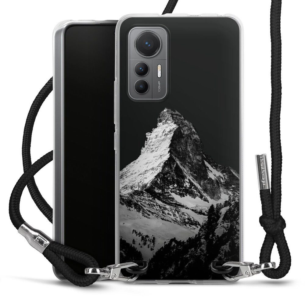 DeinDesign Handyhülle Berg Schnee Alpspitze Snow Capped Mountains Grayscale, Xiaomi 12 Lite 5G Handykette Hülle mit Band Case zum Umhängen
