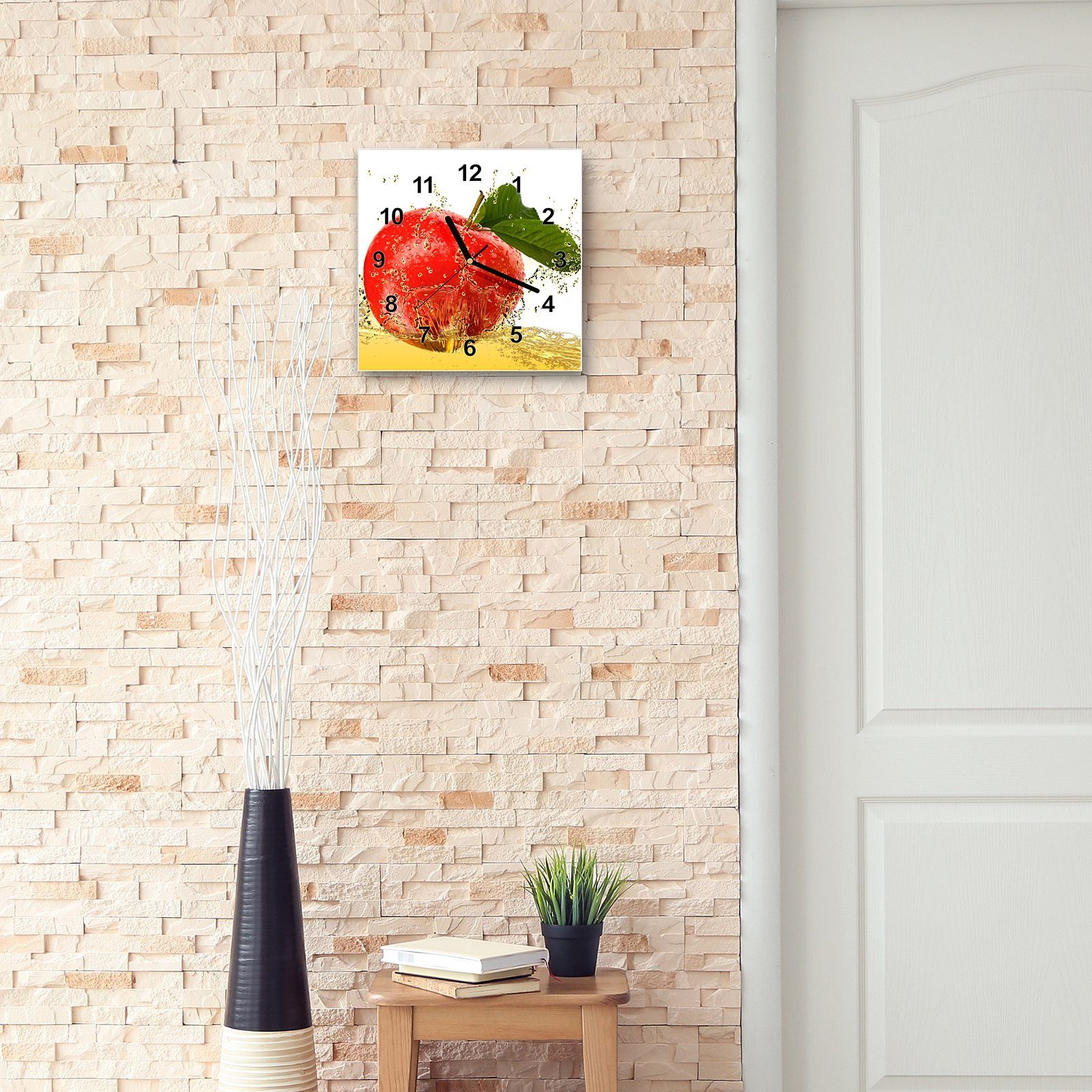 Primedeco Wanduhr Glasuhr im Apfel mit Wanduhr Größe cm Motiv 30 x Saft 30 Wandkunst