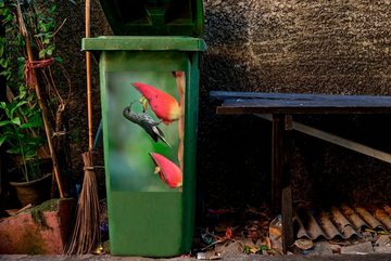 MuchoWow Wandsticker Hakenschnabelkolibri in der Nähe der Blüte der Heliconia pogonantha in (1 St), Mülleimer-aufkleber, Mülltonne, Sticker, Container, Abfalbehälter