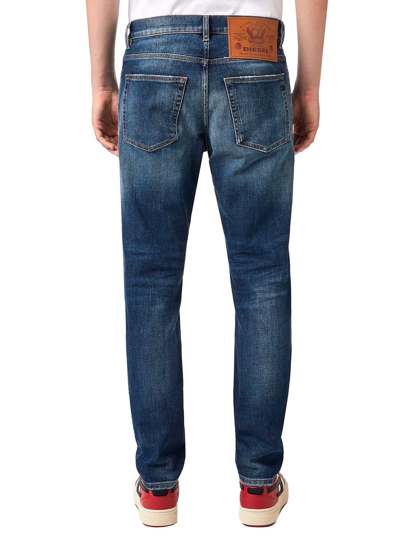 - 09A92 Regular Diesel Tapered-fit-Jeans Stretch D-Fining -