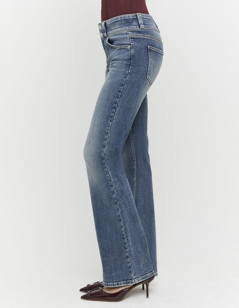 Tally Weijl Bootcut-Jeans SPADECYNTIA Baumwollmischung, Low Waist, mit doppeltem Knopf am breiten Bund