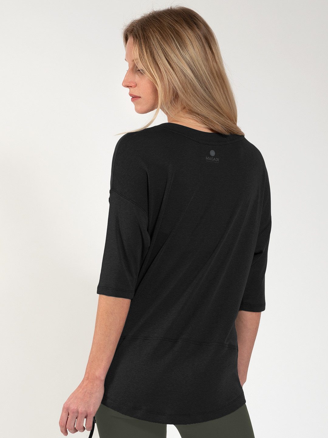 Magadi Yogashirt Sara aus weichem Naturmaterial