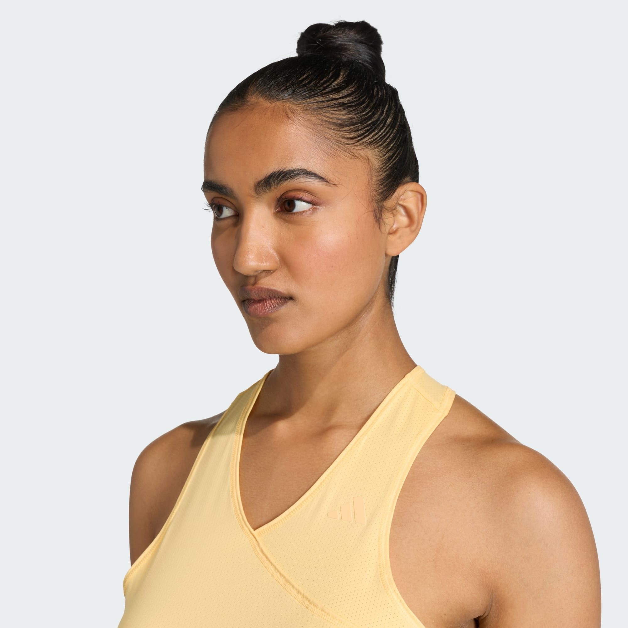 adidas Performance Tanktop CLUB TENNIS CLIMACOOL TANKTOP MIT V-AUSSCHNITT (1-tlg)