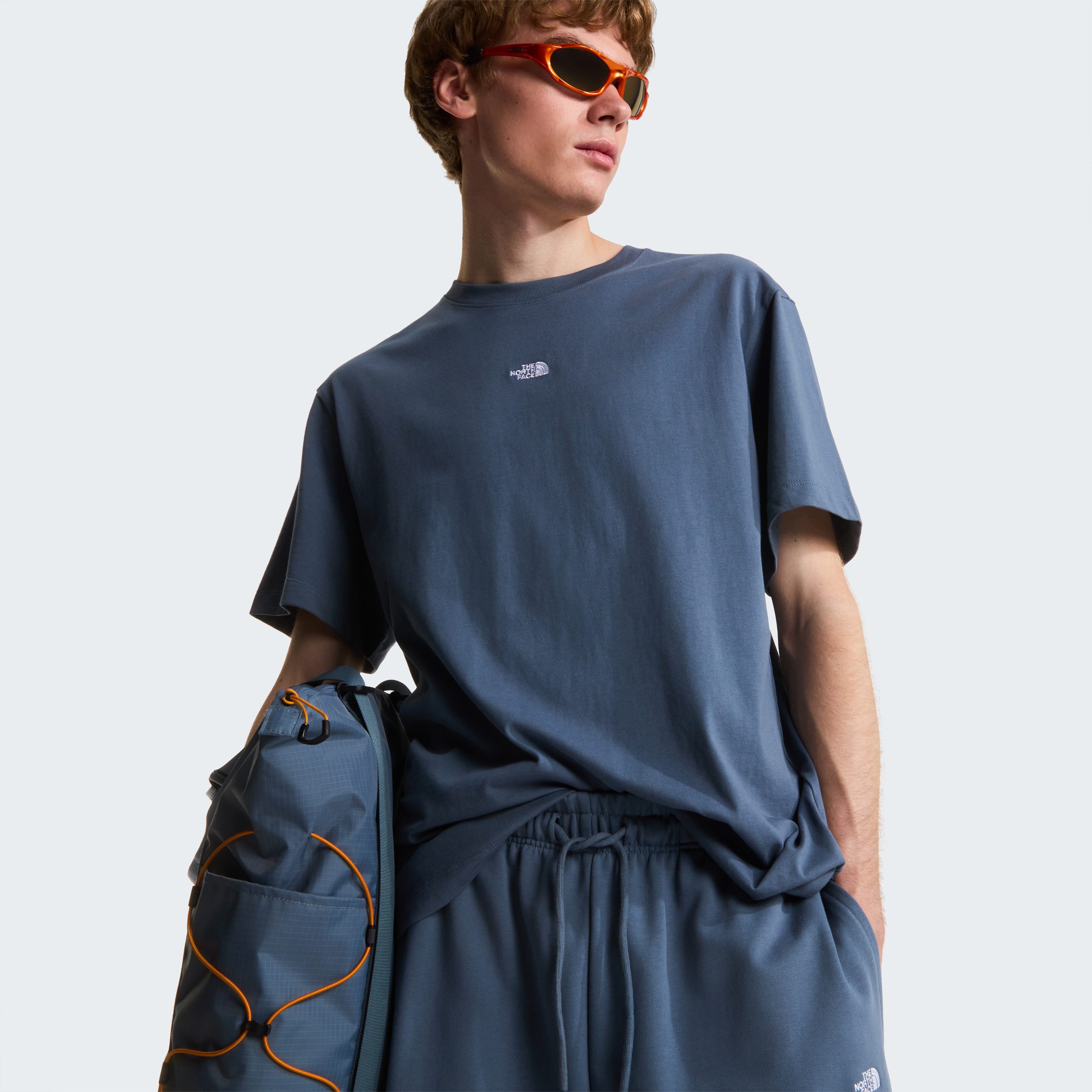The North Face T-Shirt M ESSENTIAL CENTER LOGO RELAXED SHORT SLEEVE TEE lockere Passform, Kurzarm, für Sportmode und Outdoormode