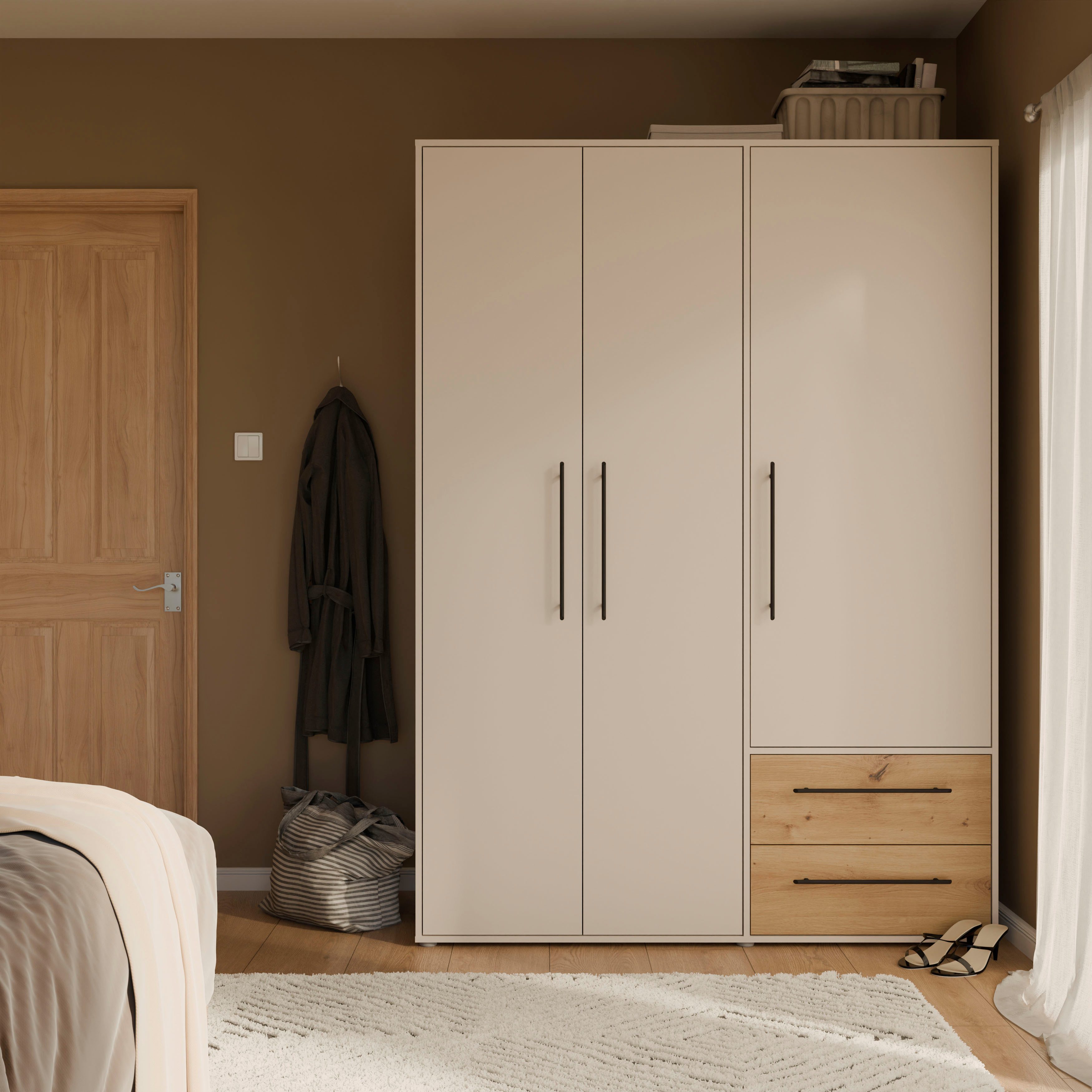 FORTE Kleiderschrank Mokkaris, Garderobe, zeitloses Design, 3 Türen, Made in Europe (B/H/T ca. 144x200x59cm) Zwei Schubladen, schwarze Stangengriffe, Stauraum, auch in Schwarz