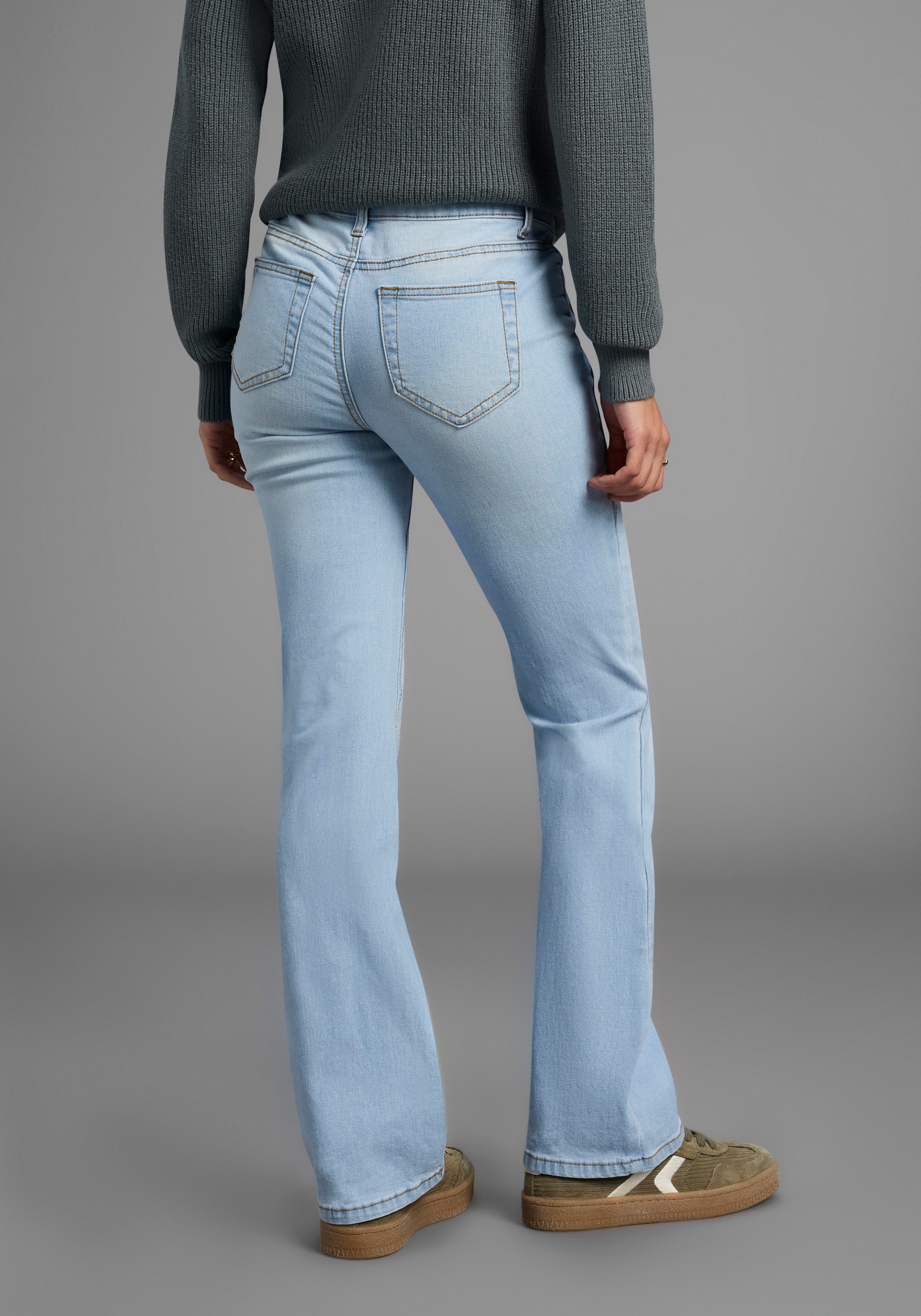 Arizona Bootcut-Jeans mit Keileinsätzen ausgestellte Beinform, günstig online kaufen